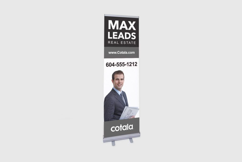 Standing Retractable Banner for Event Marketing