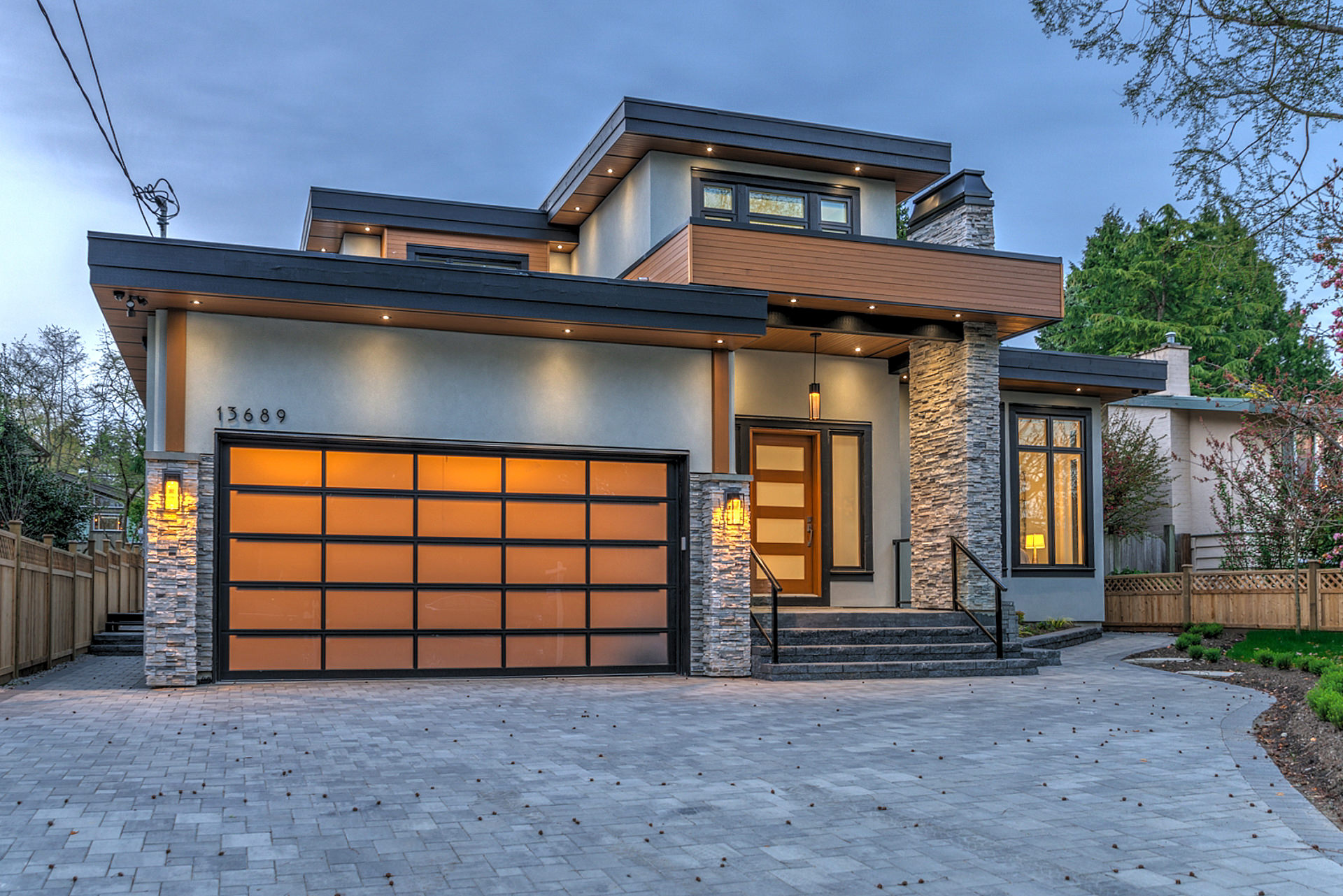 13689 Blackburn Avenue, White Rock