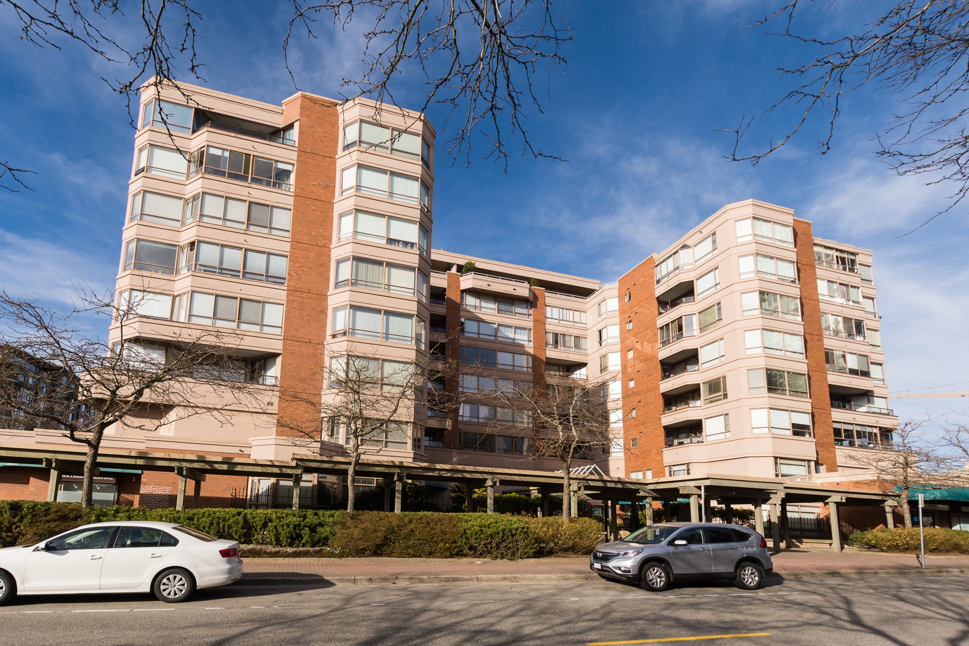 502 - 15111 Russell Avenue, White Rock