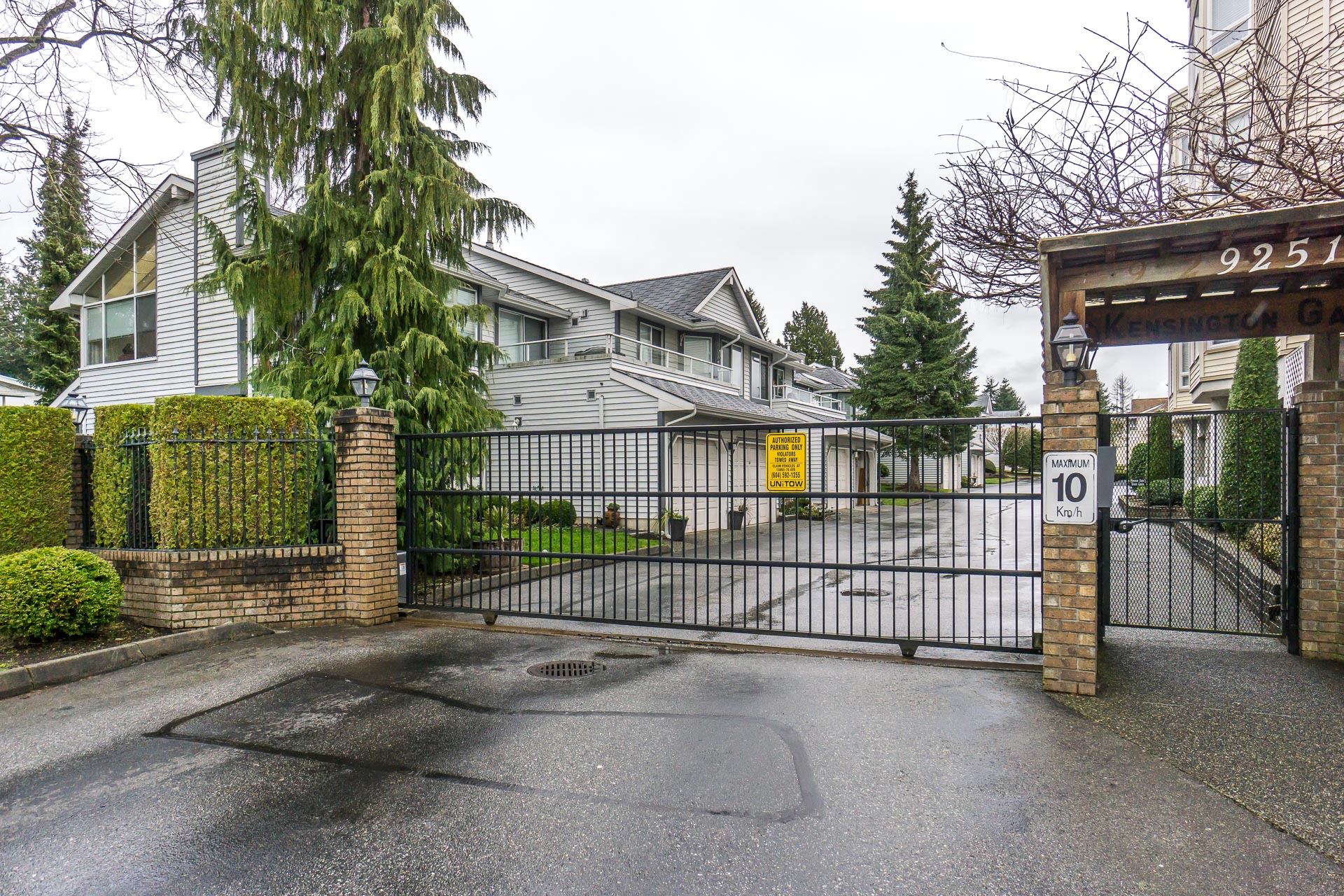 207 - 9295 122 Street, Surrey