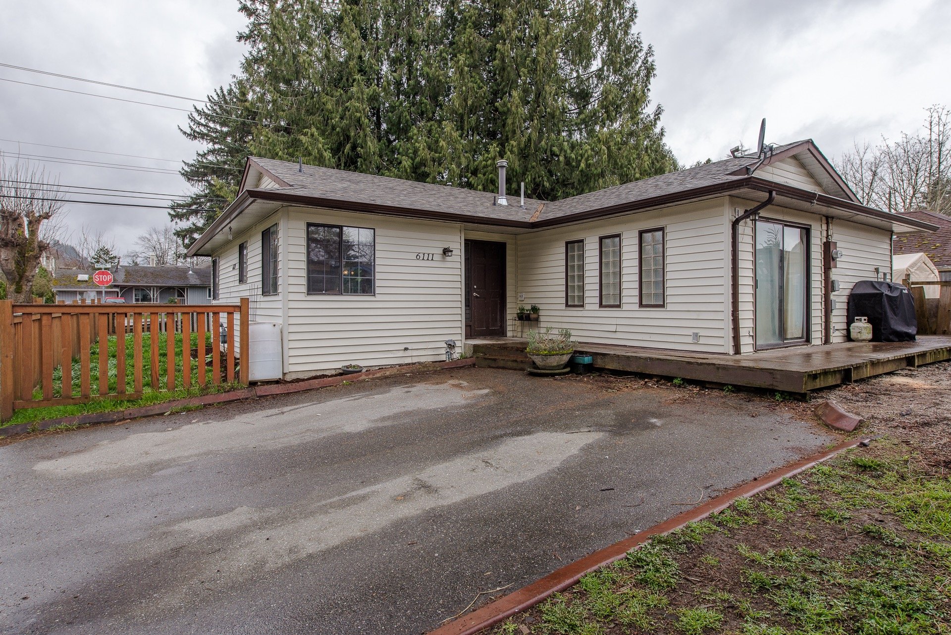 6111 Dundee Place, Chilliwack