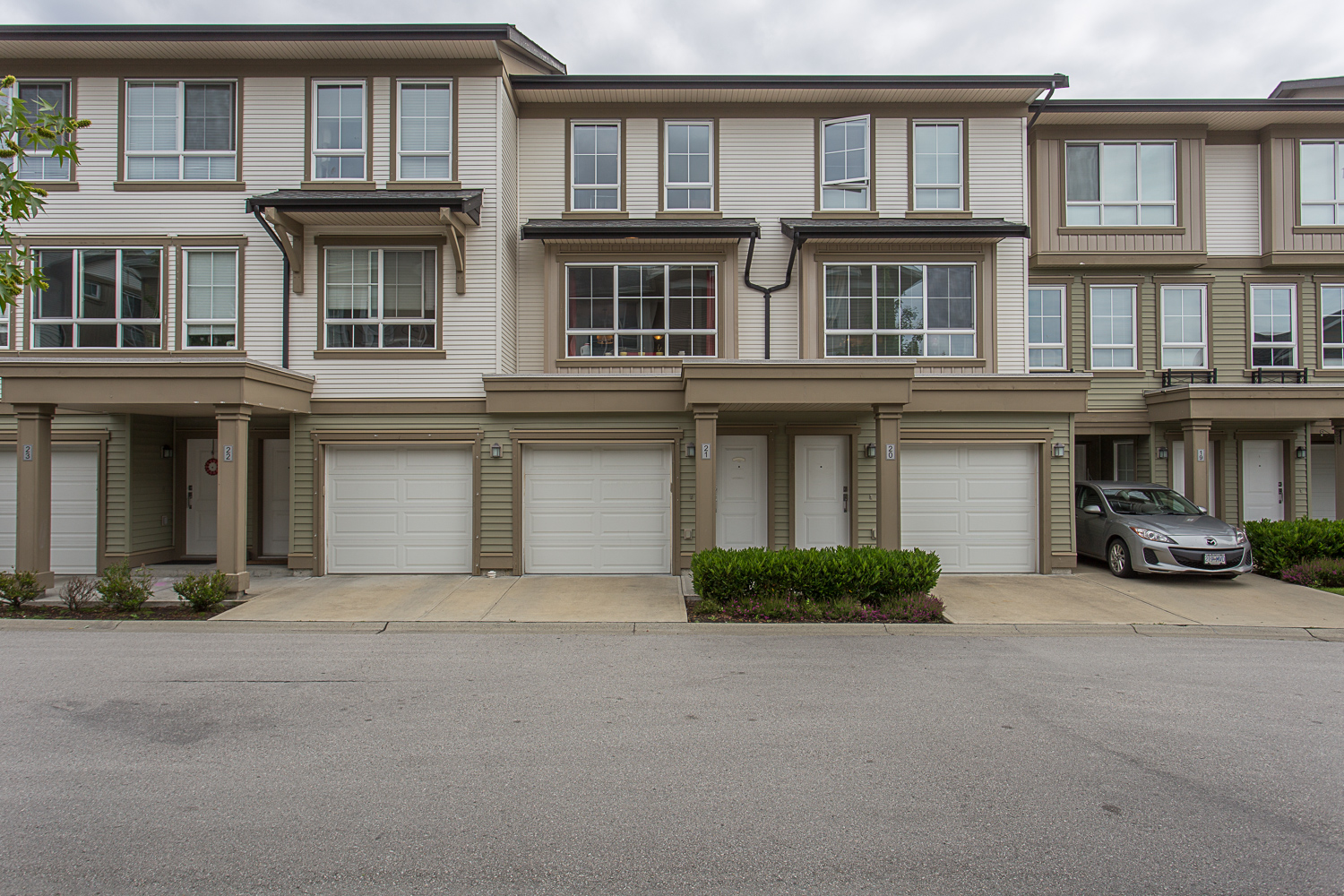 21 - 19505 68A Avenue, Langley