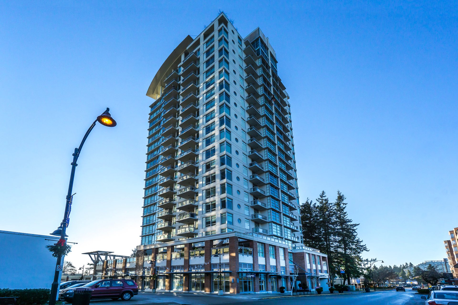 1402 - 15152 Russell Avenue, White Rock