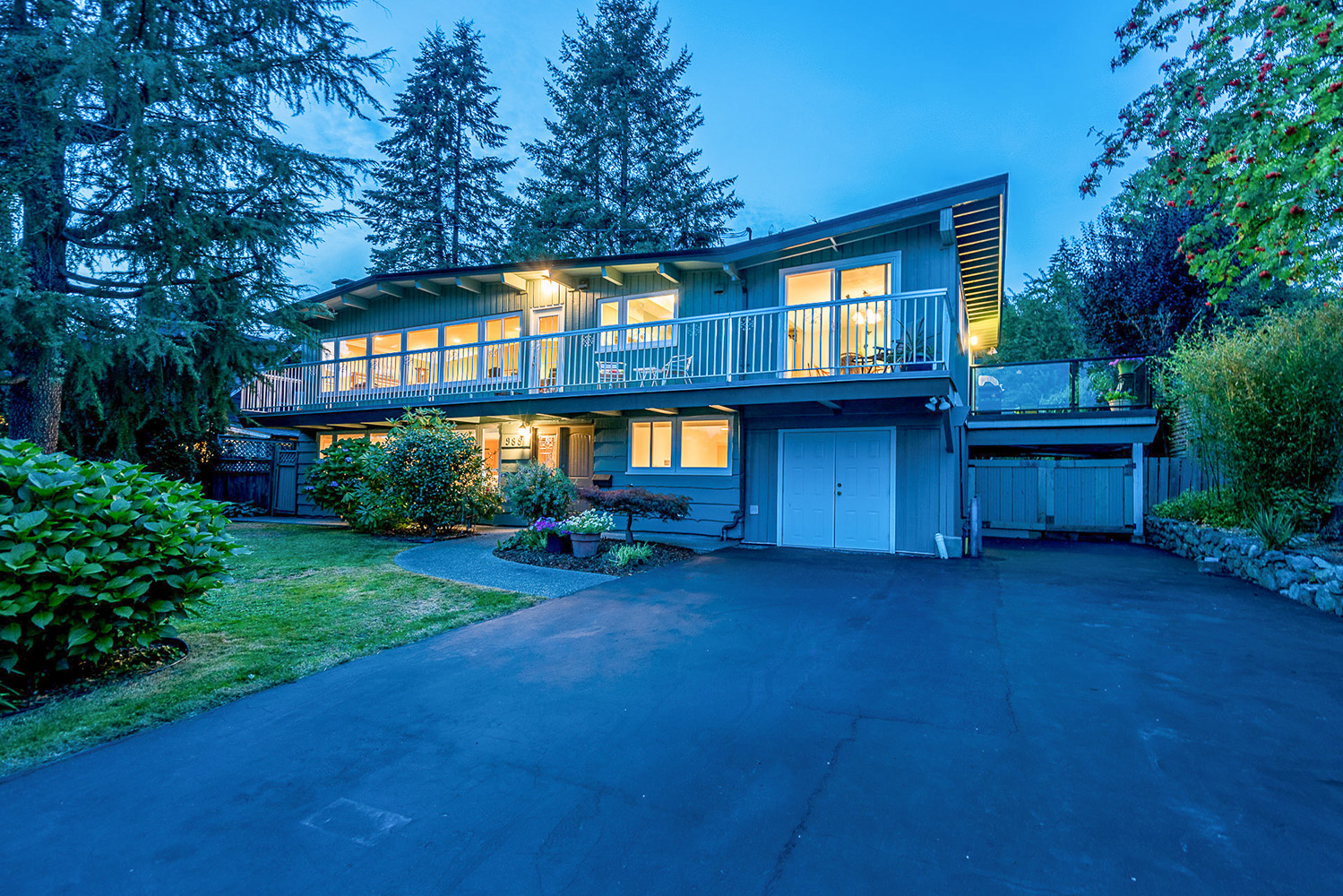 988 Hartford Place, North Vancouver
