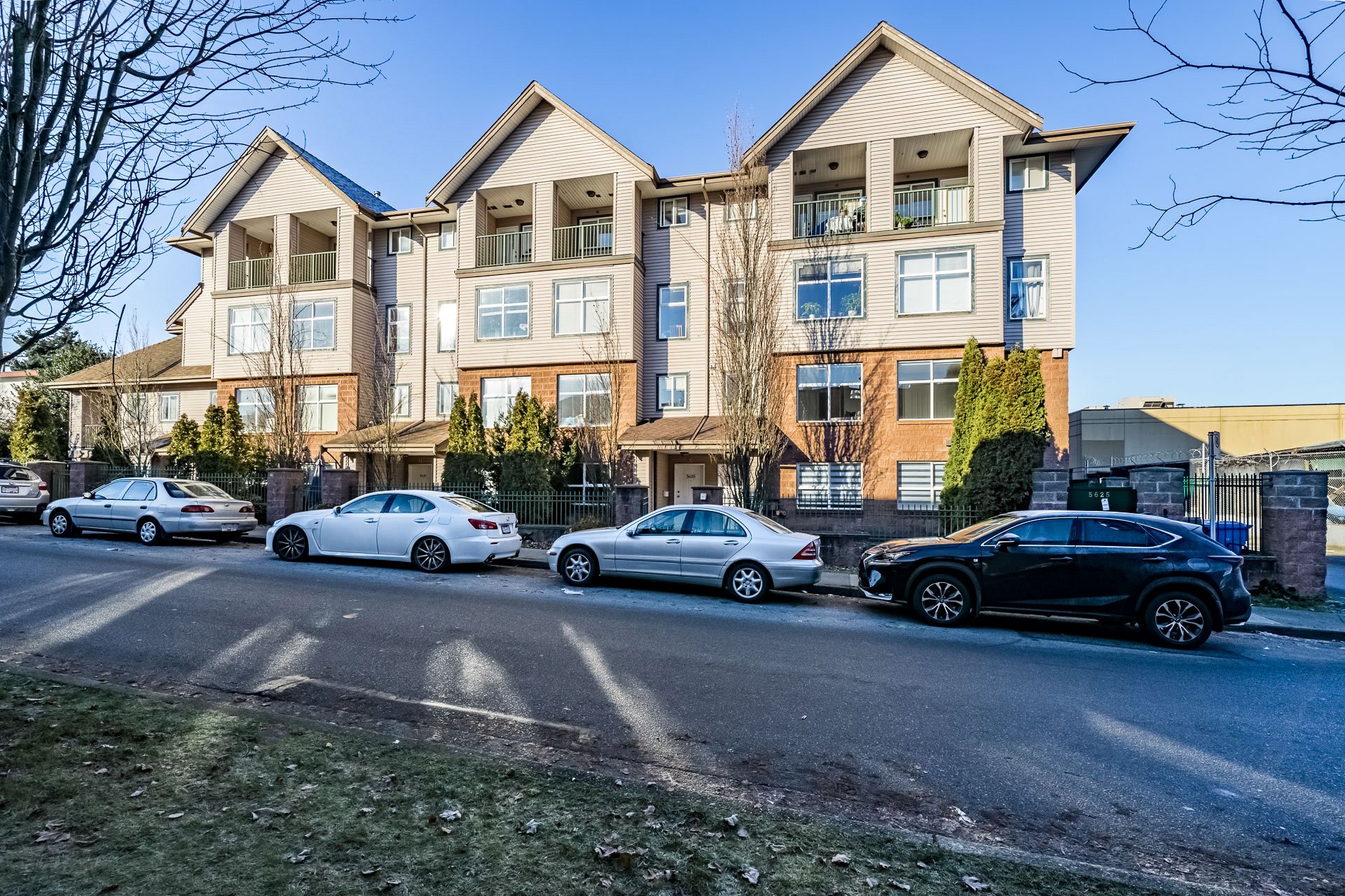 5633 Senlac Street, Vancouver