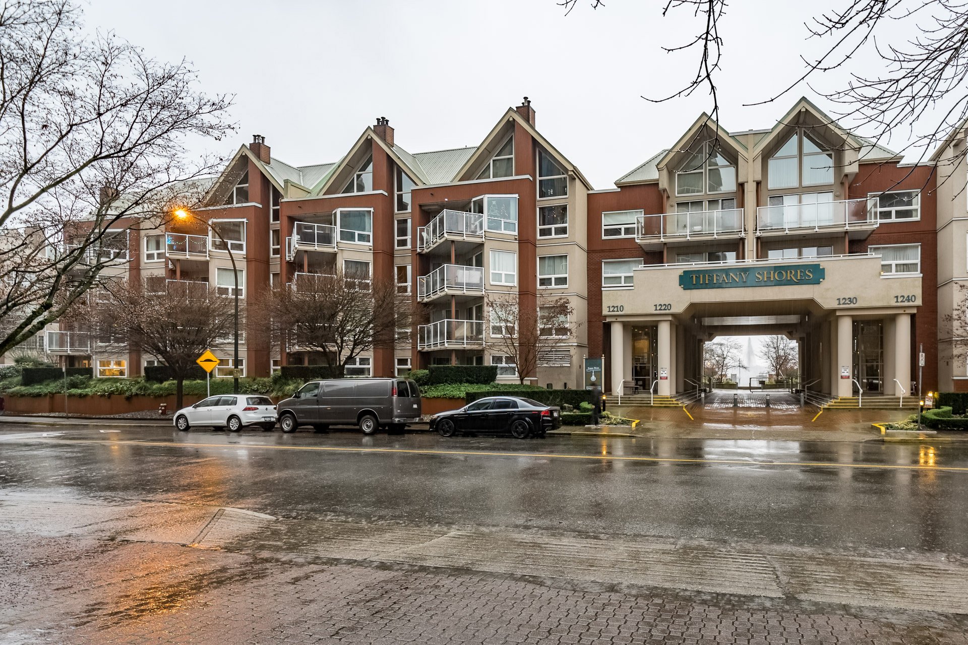 104B - 1210 Quayside Drive, New Westminster