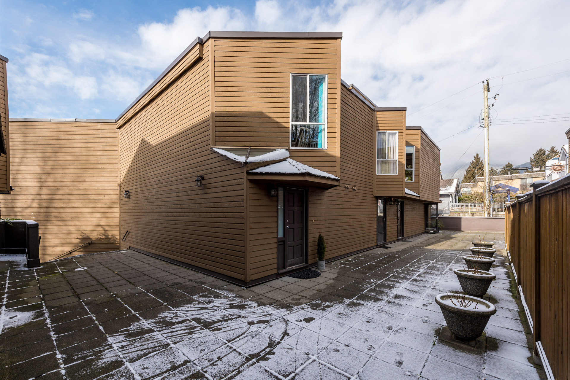 101 - 1910 Chesterfield Avenue, North Vancouver
