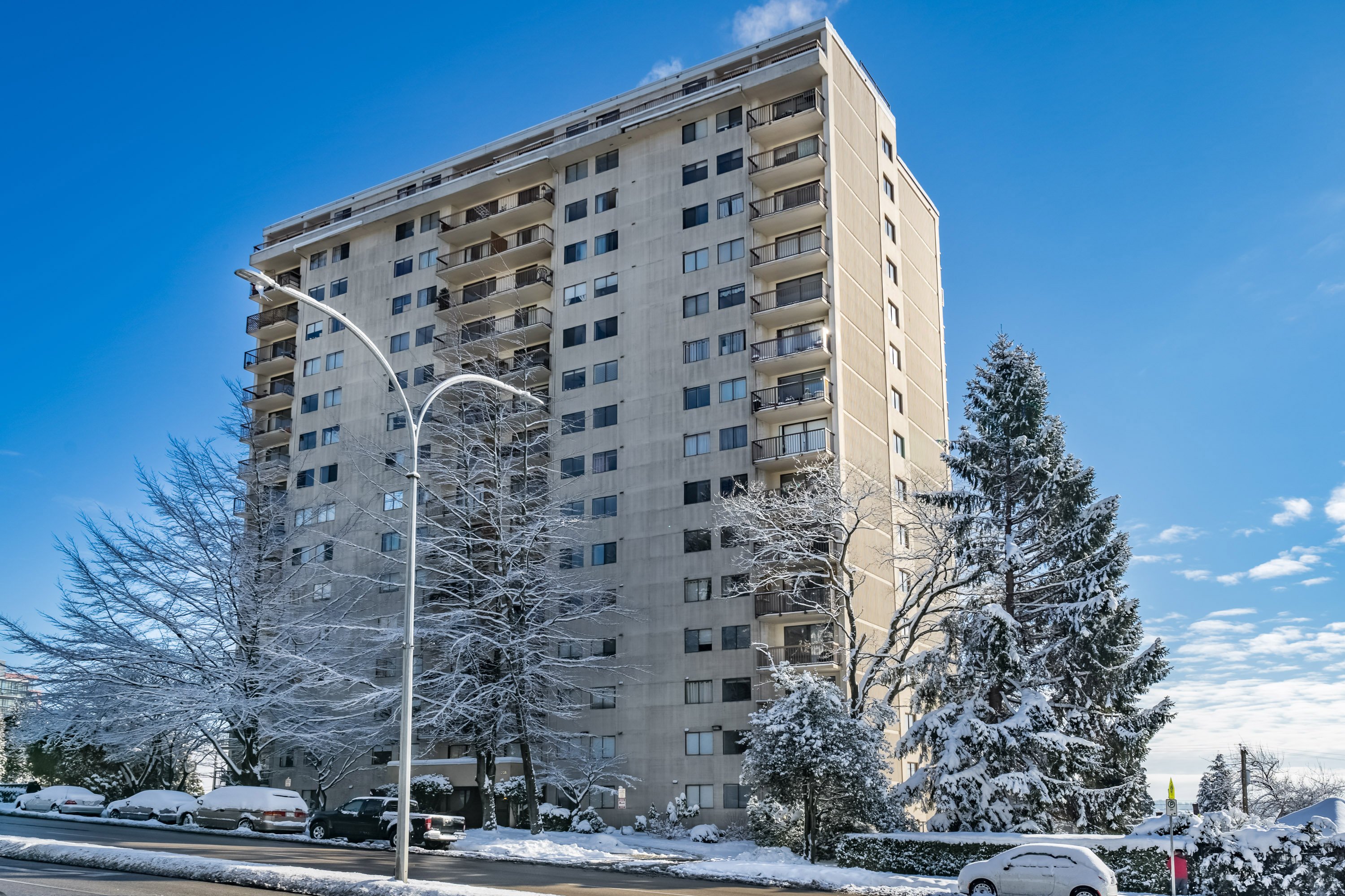1506 - 320 Royal Avenue, New Westminster