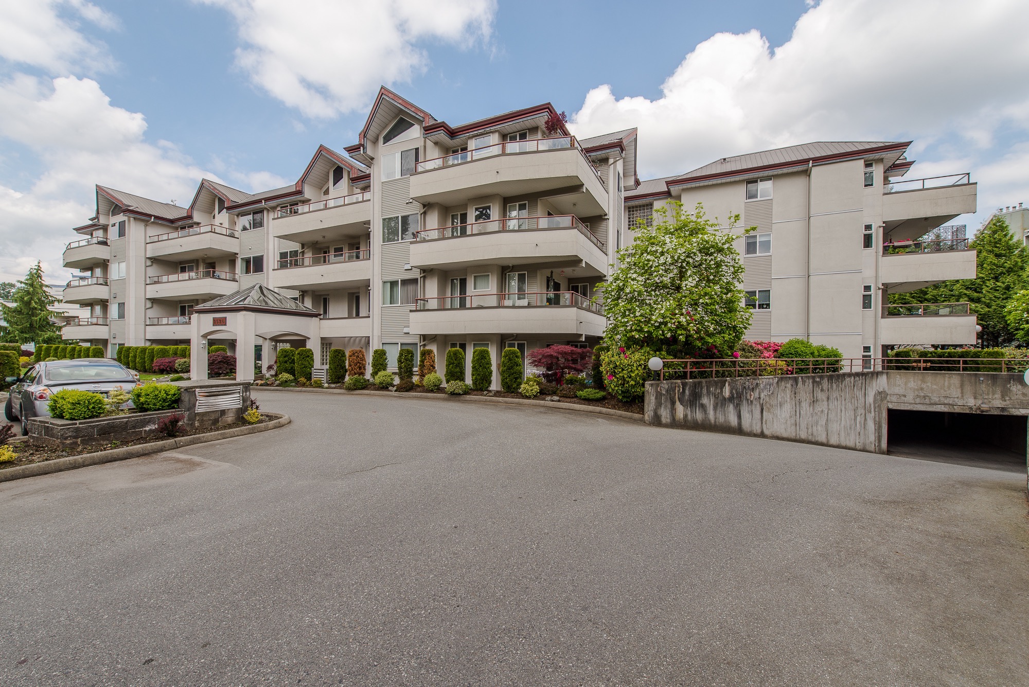 305 - 2526 Lakeview Crescent, Abbotsford