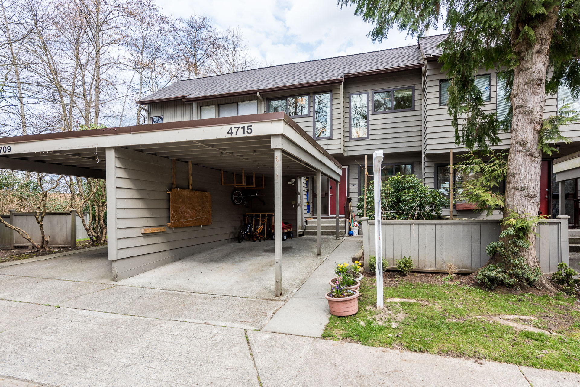 4715 Laurelwood Place, Burnaby