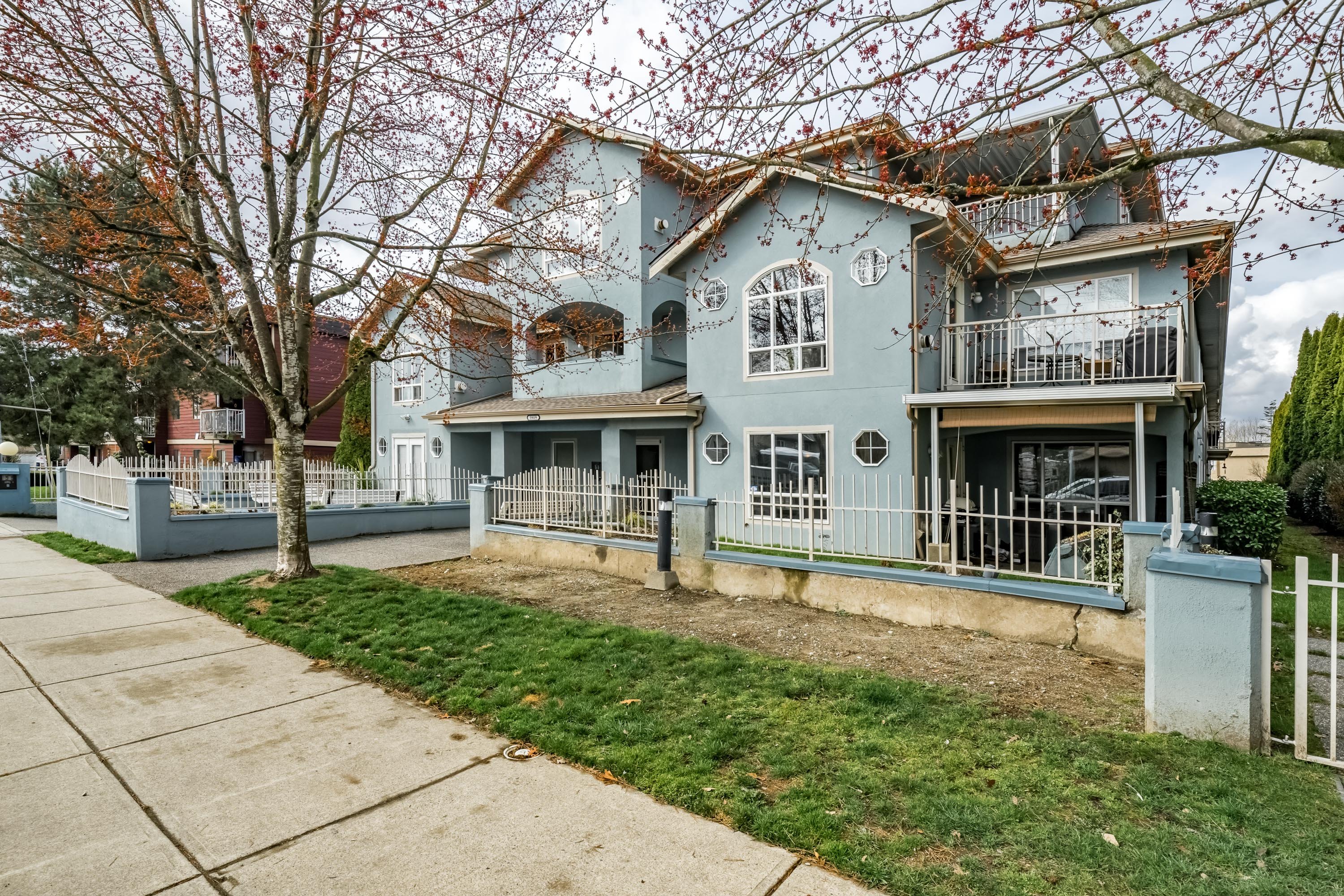 203 - 5909 177B Street, Surrey