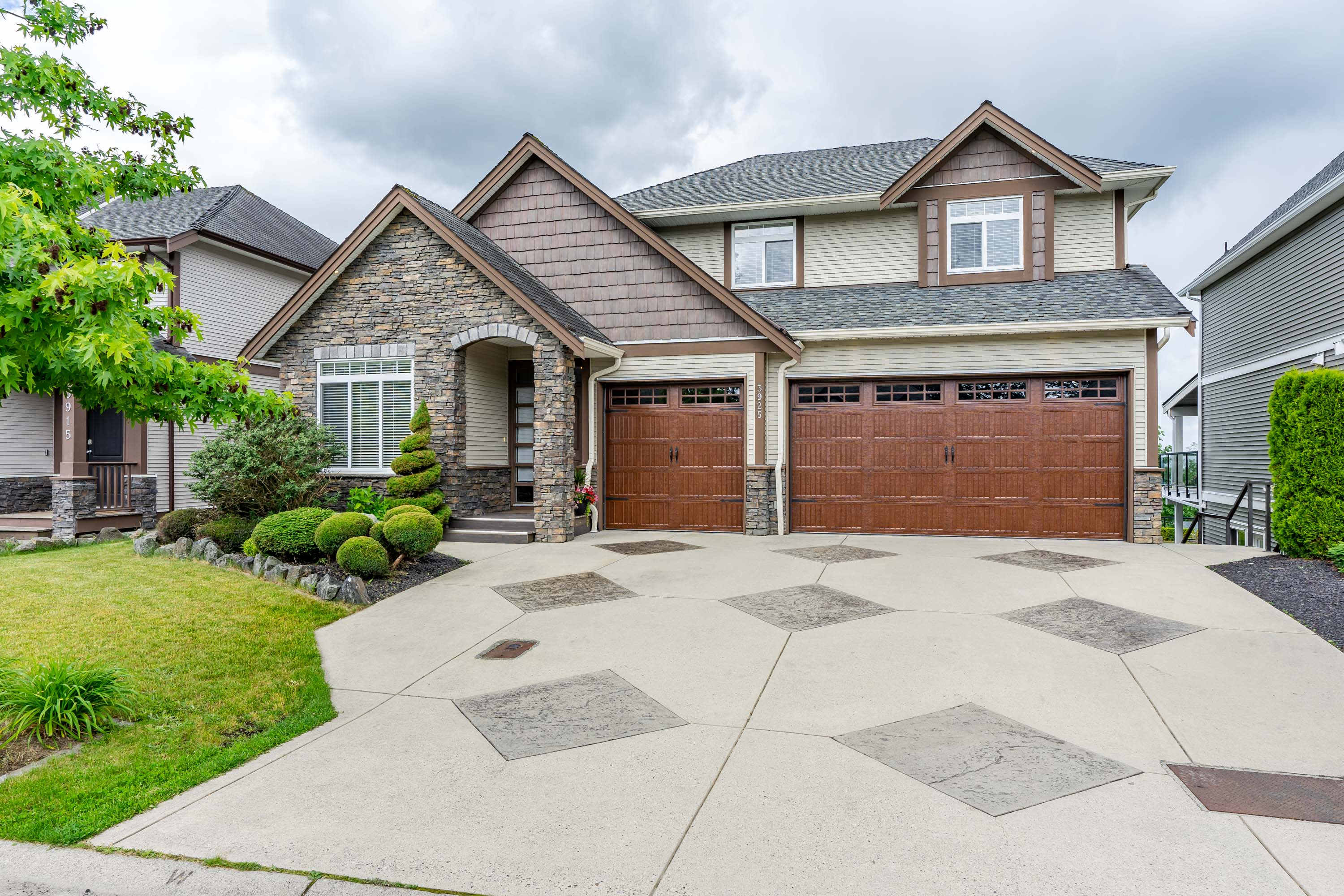 3925 Caves Court, Abbotsford