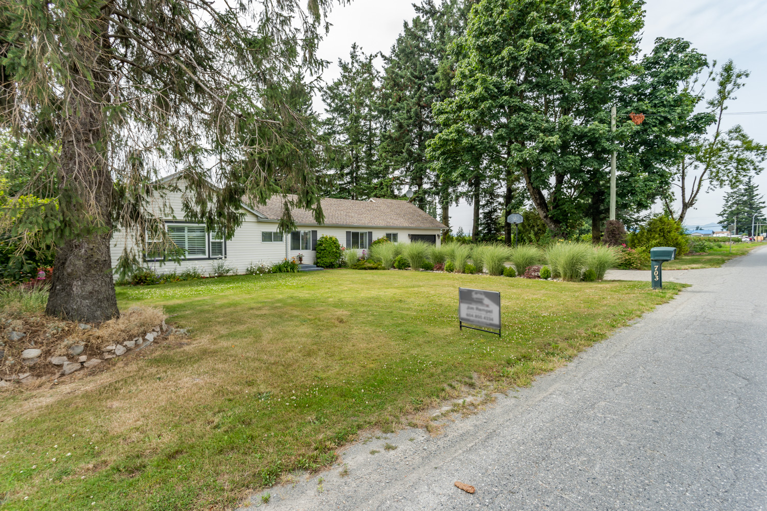 703 Clearbrook Road, Abbotsford