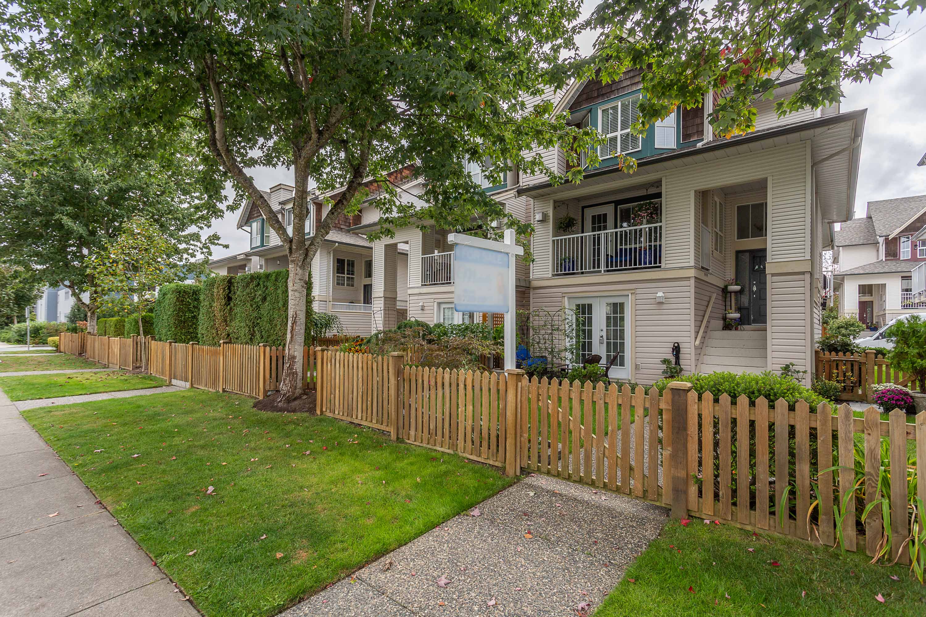 18608 65 Avenue, Surrey