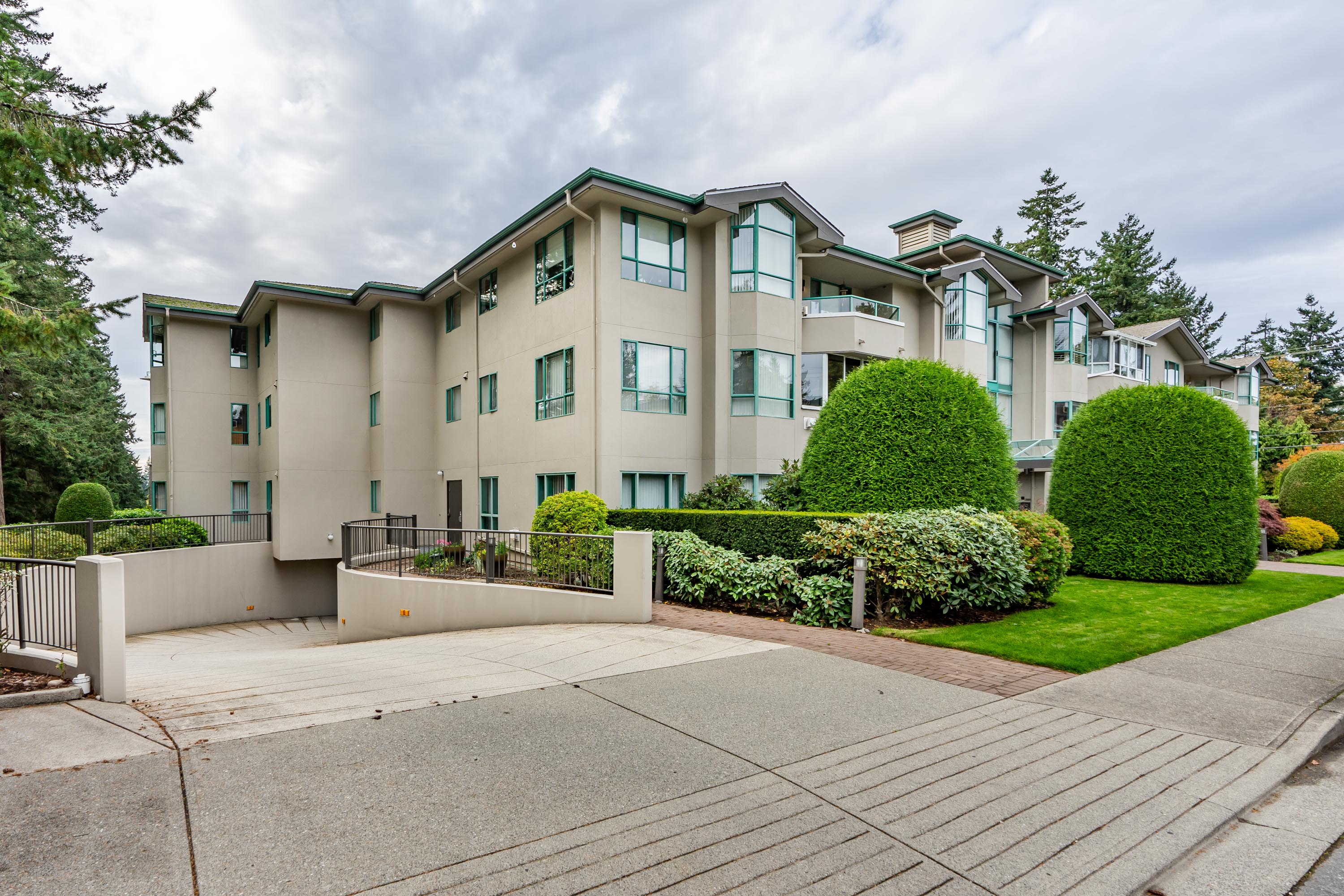 205 - 1569 Everall Street, White Rock