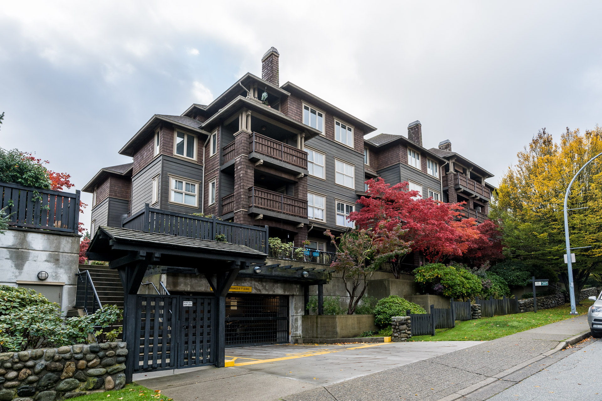 205 - 38 Seventh Avenue, New Westminster
