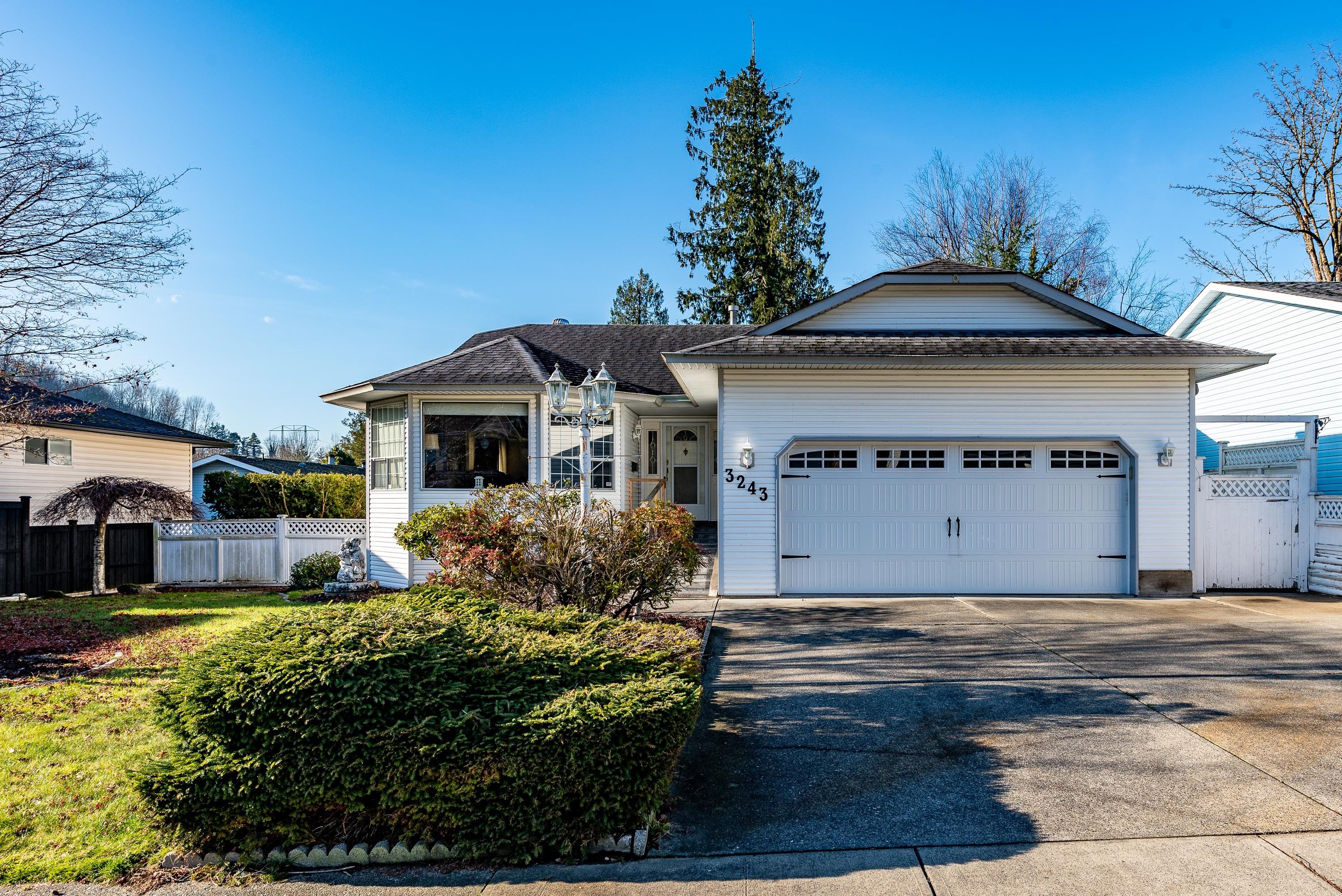 3243 Purcell Avenue, Abbotsford