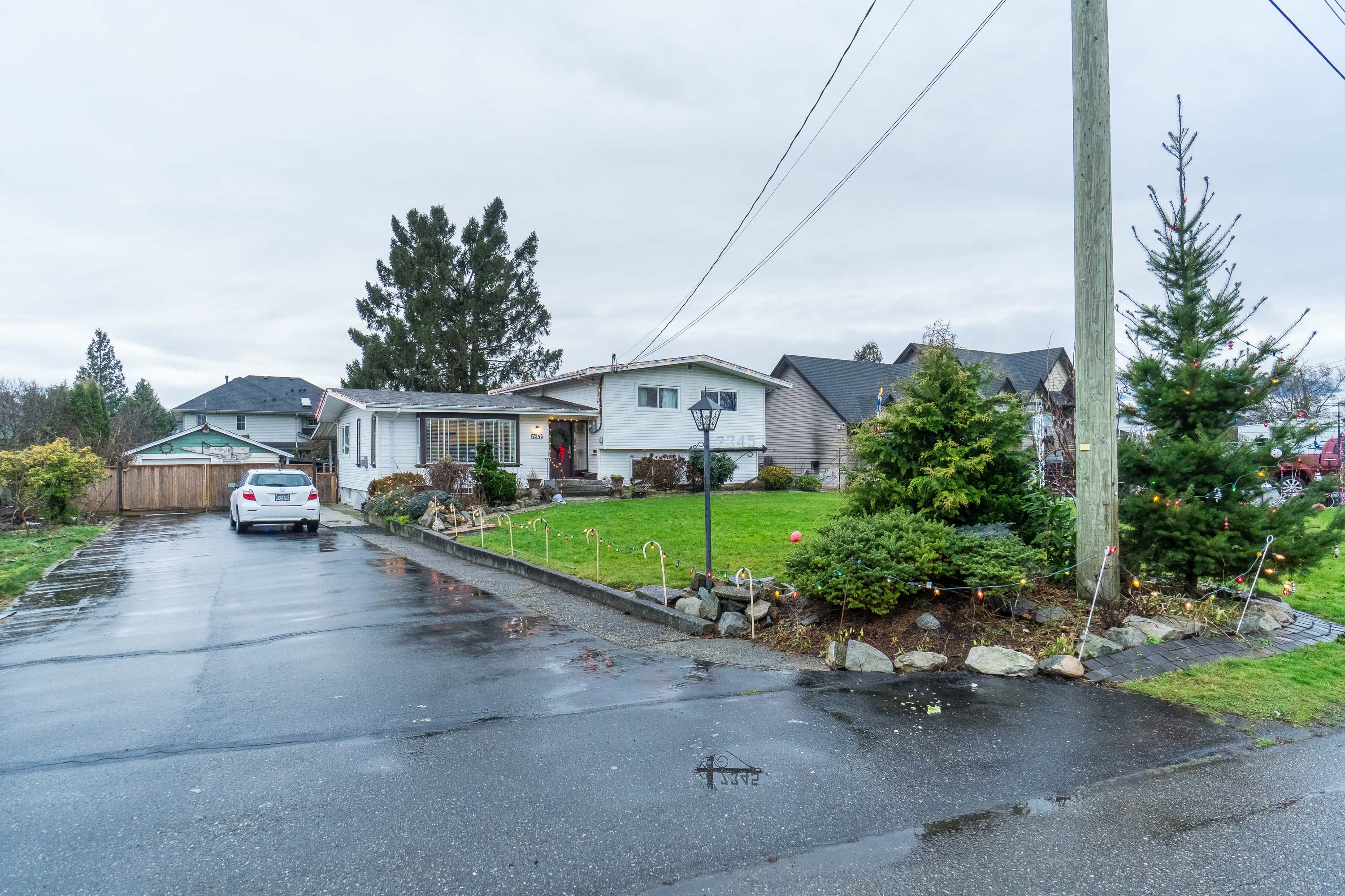7345 Leary Crescent, Chilliwack