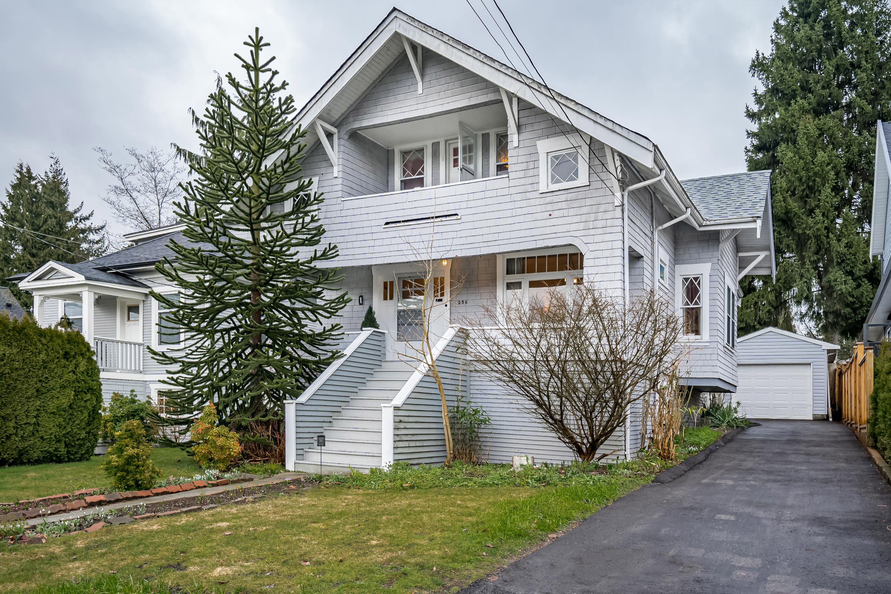 256 Eighth Avenue, New Westminster