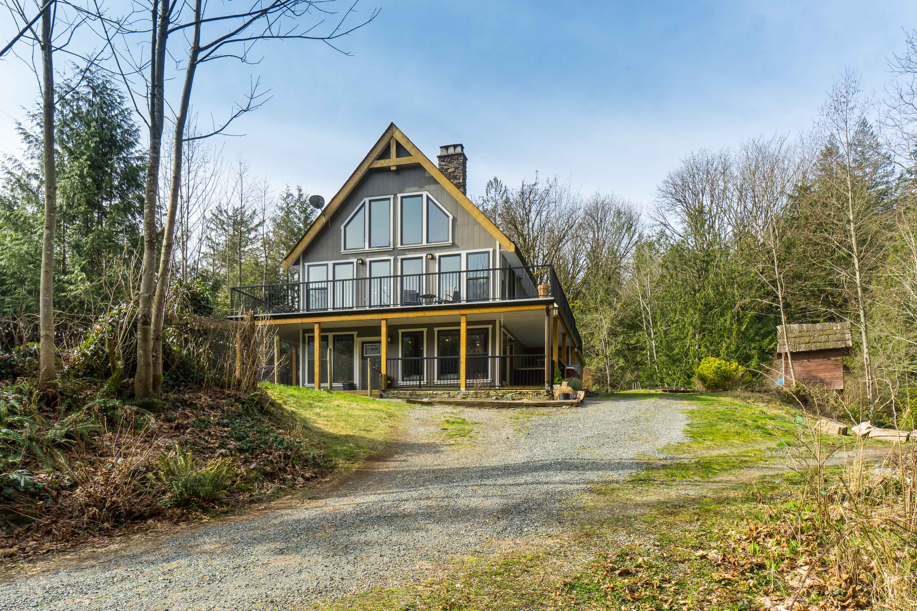 1649 Columbia Valley Road, Lindell Beach