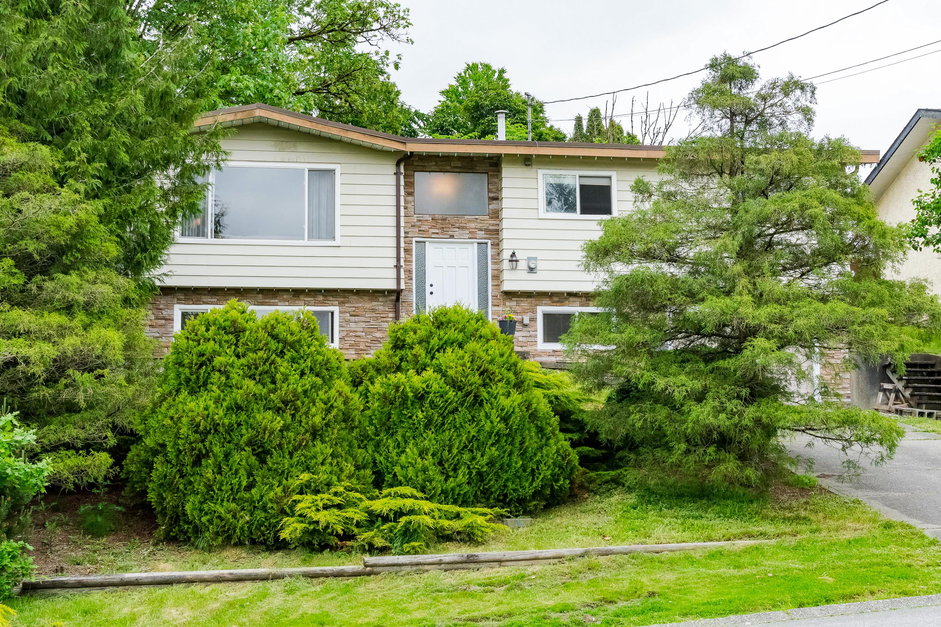 2732 Springhill Street, Abbotsford