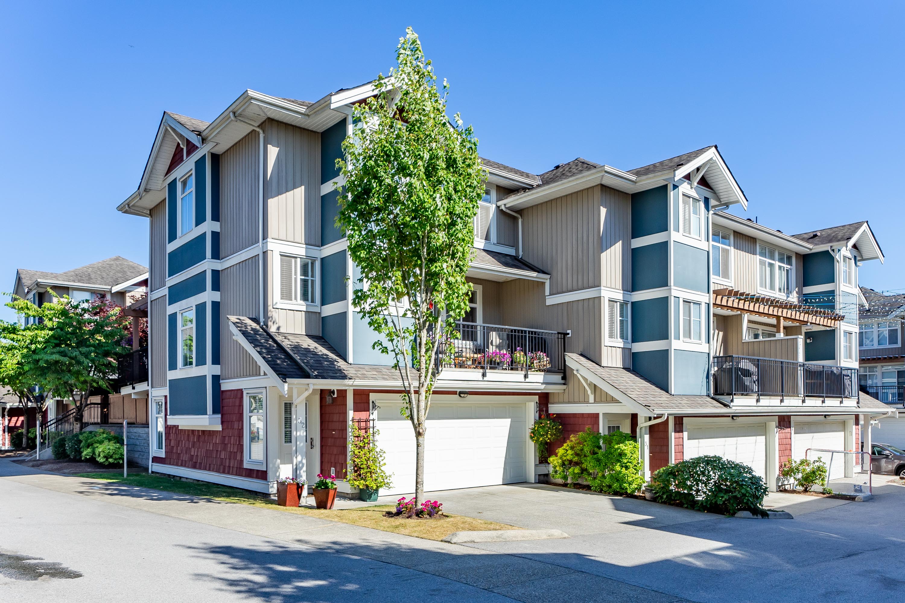 32 - 6036 164 Street, Surrey