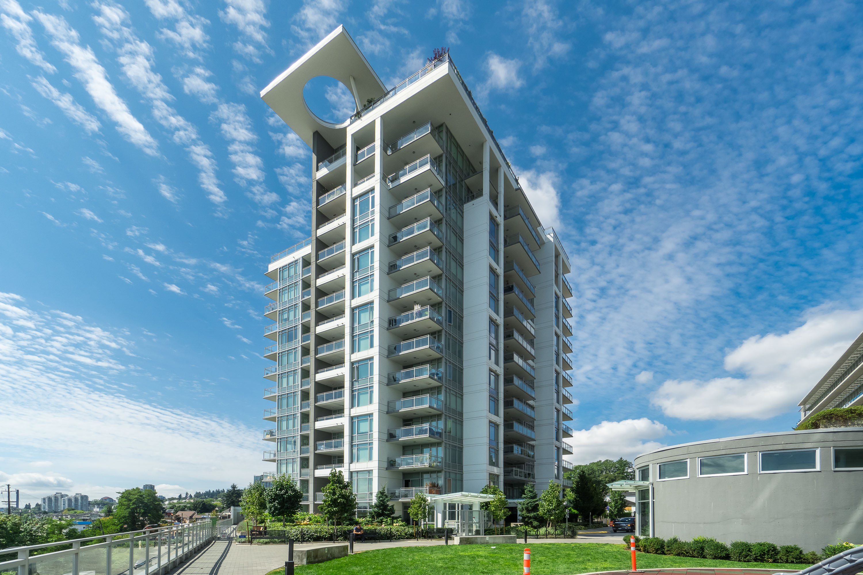 302 - 200 Nelsons Crescent, New Westminster