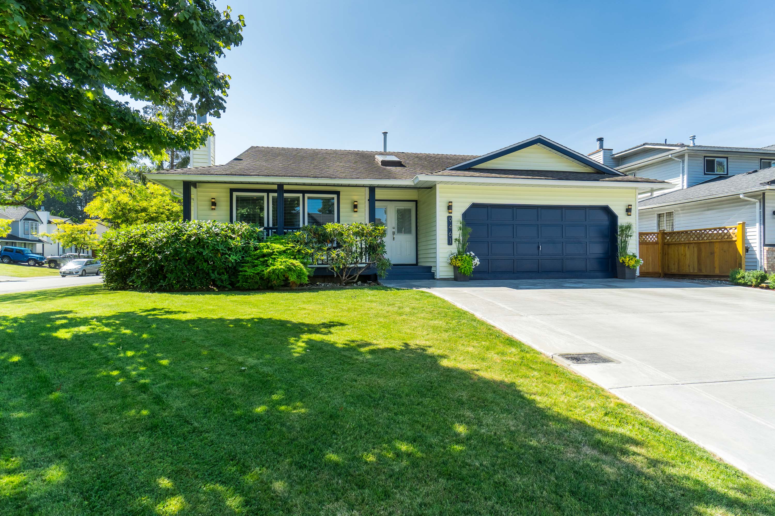 9461 209B Crescent, Langley