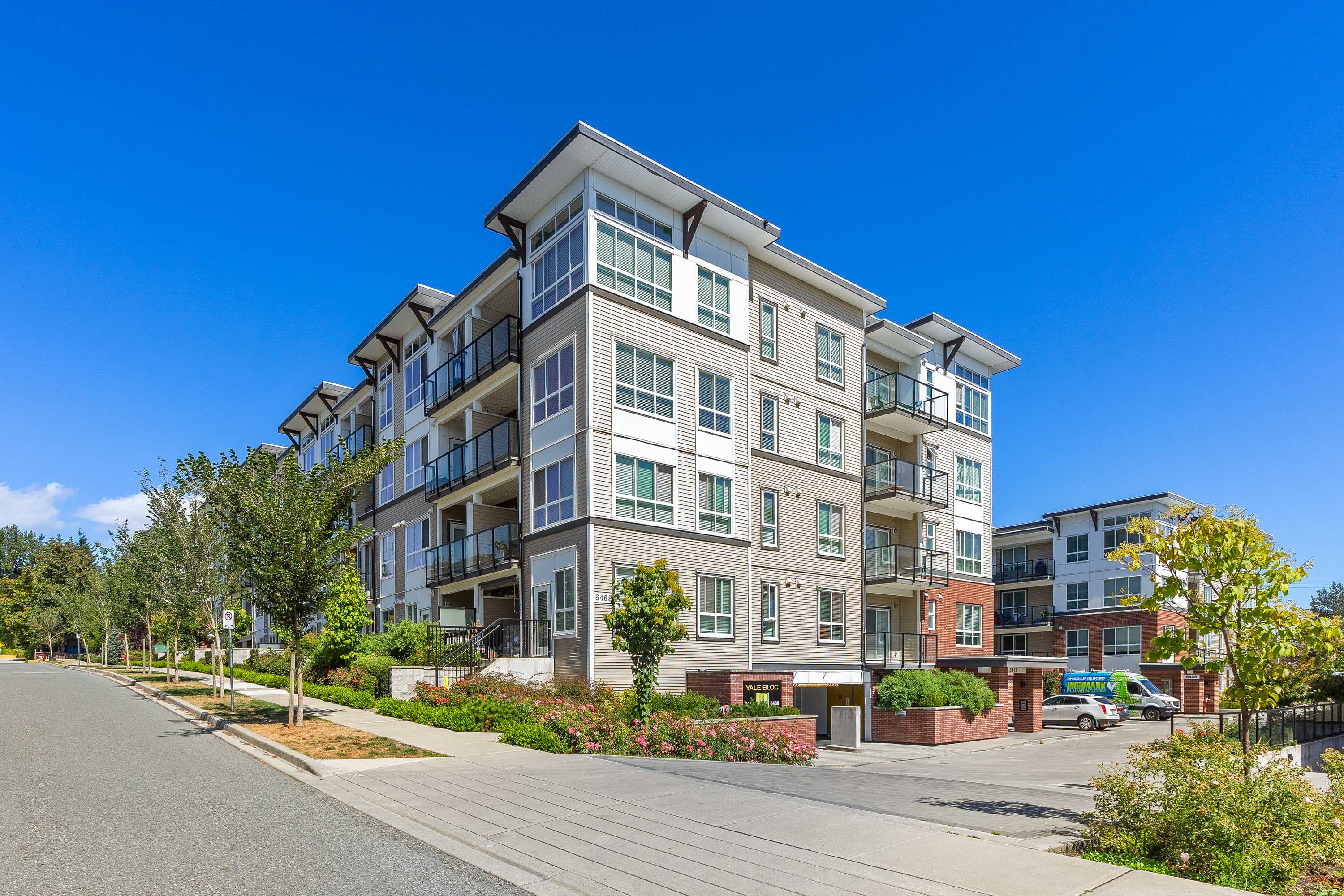 414 - 6468 195A Street, Surrey