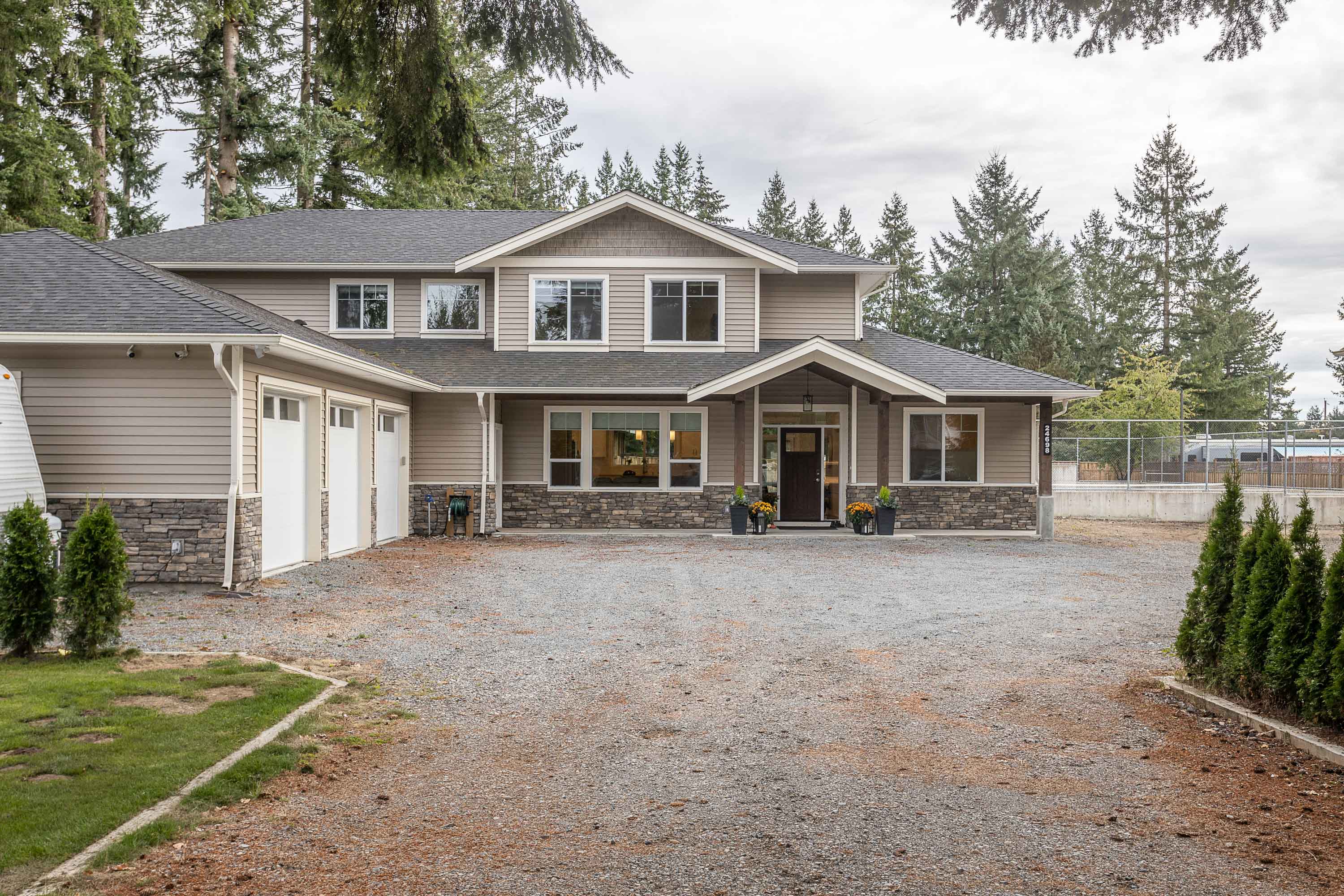 24698 54 Avenue, Langley