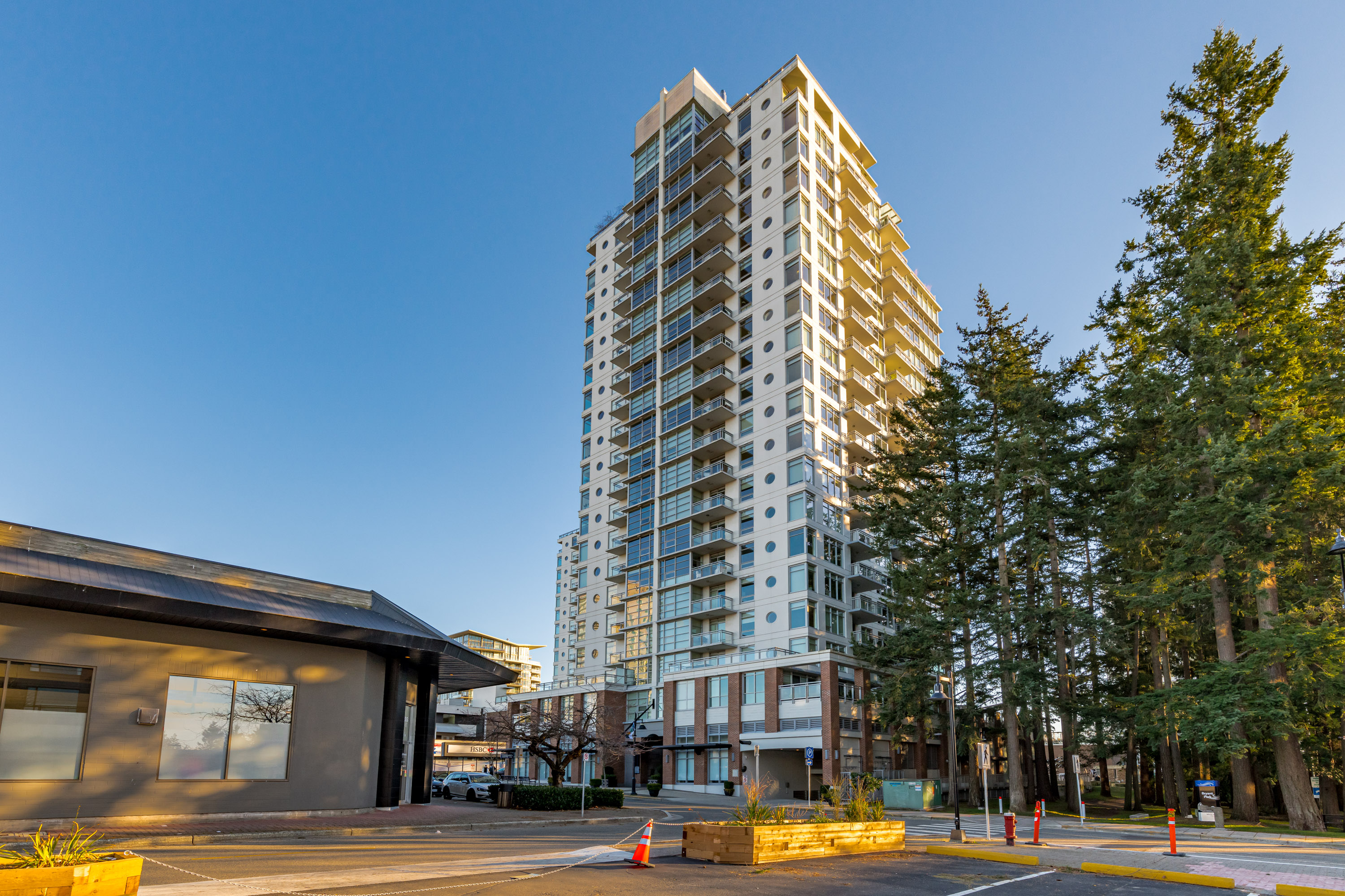 1202 - 15152 Russell Avenue, White Rock