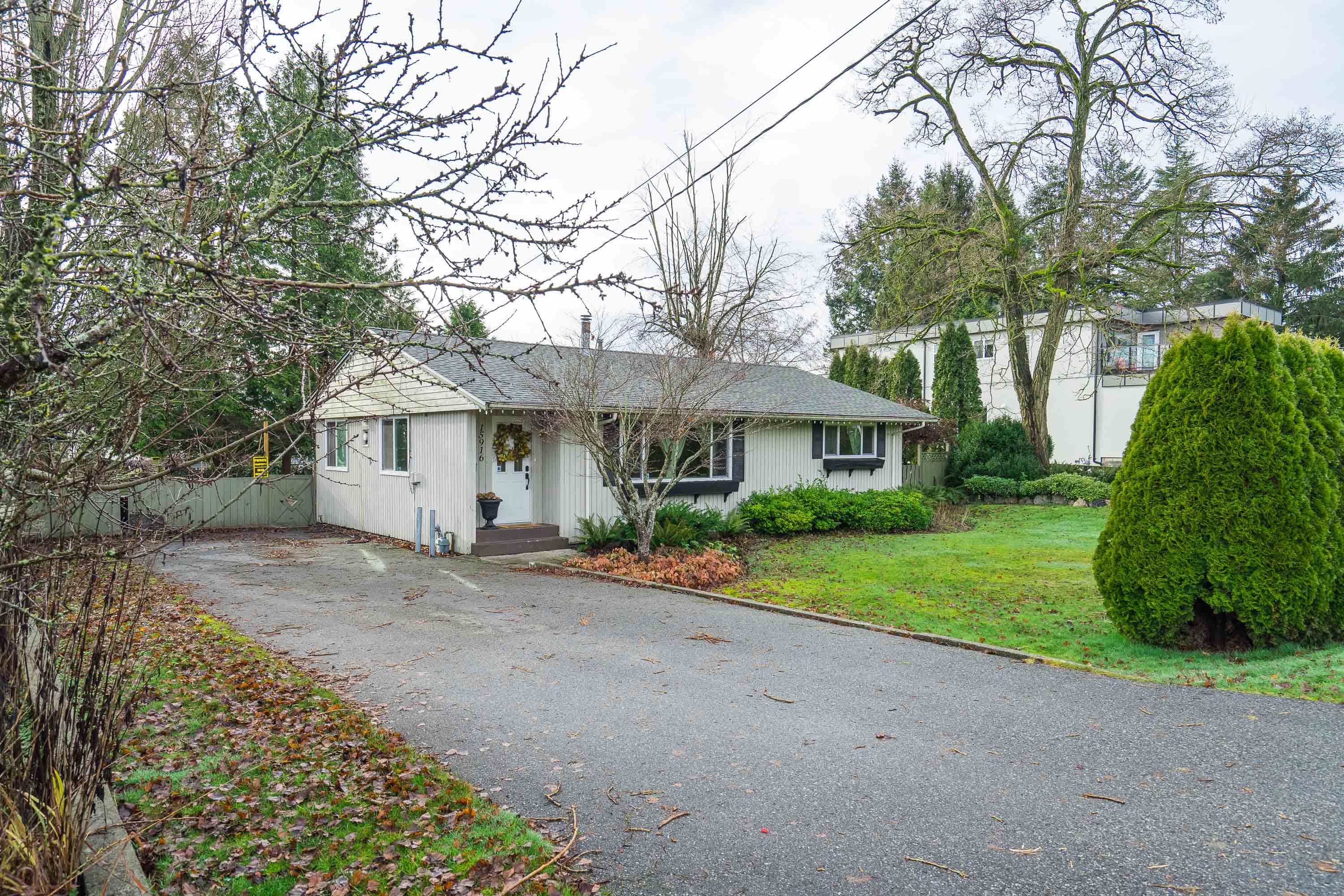 15916 Russell Avenue, White Rock