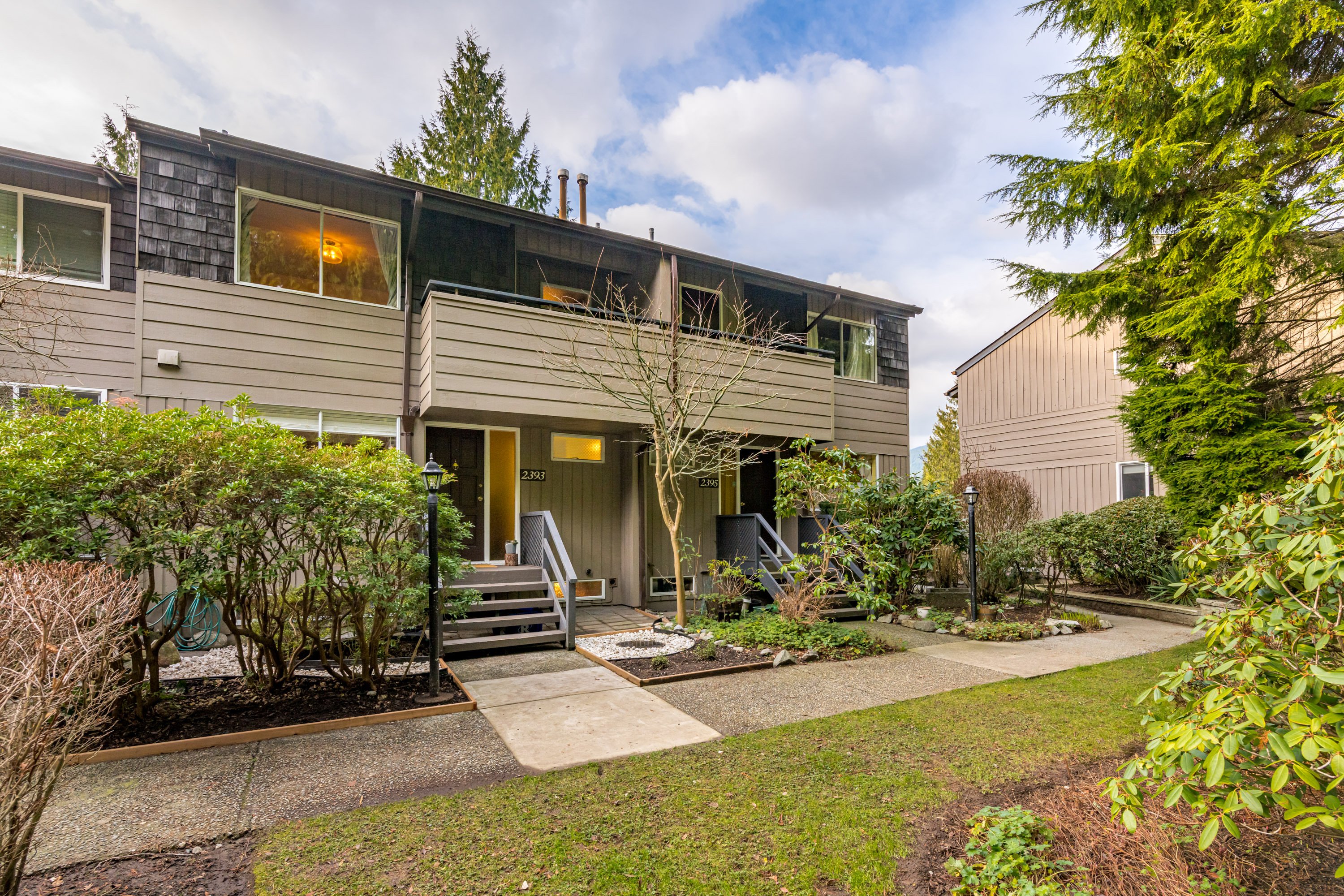 2393 Mountain Highway, North Vancouver