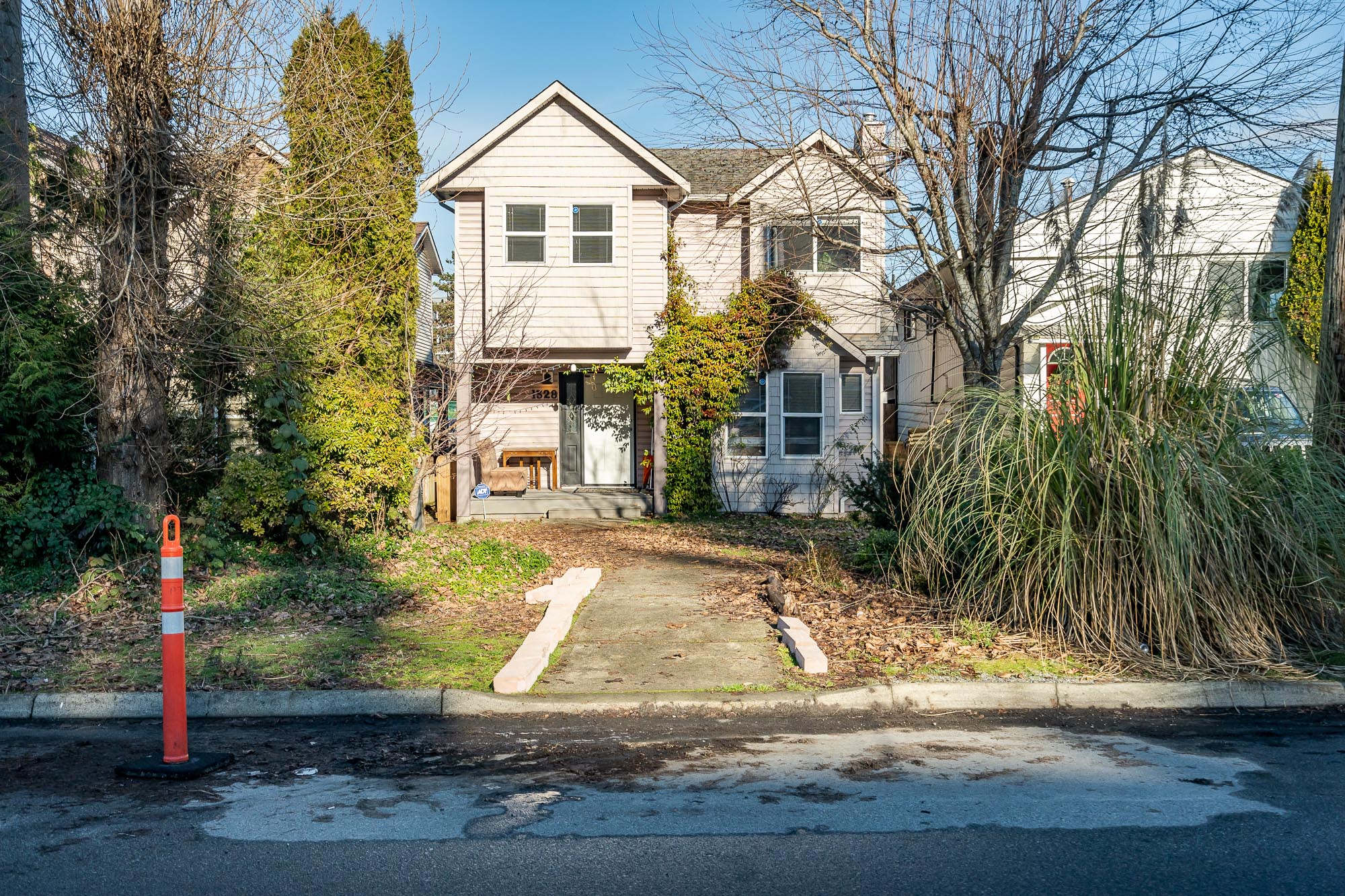 1528 Bond Street, North Vancouver