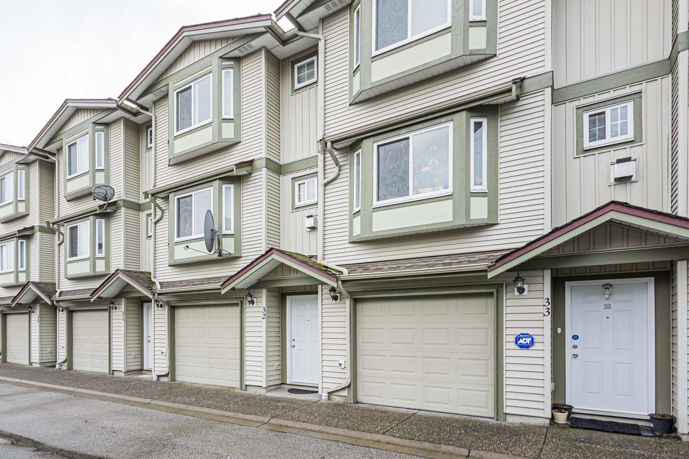 32 - 13909 102 Avenue, Surrey