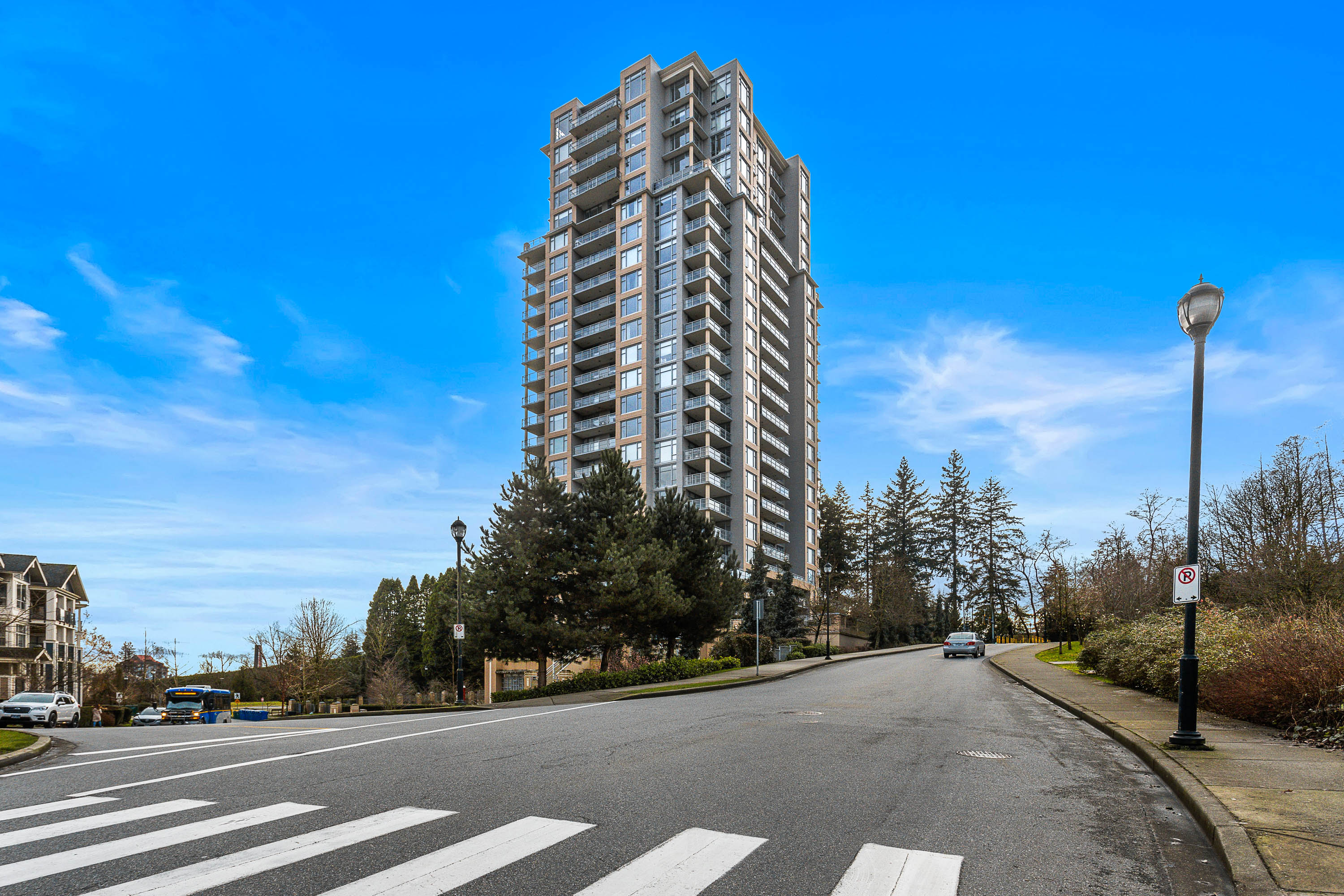 601 - 280 Ross Drive, New Westminster
