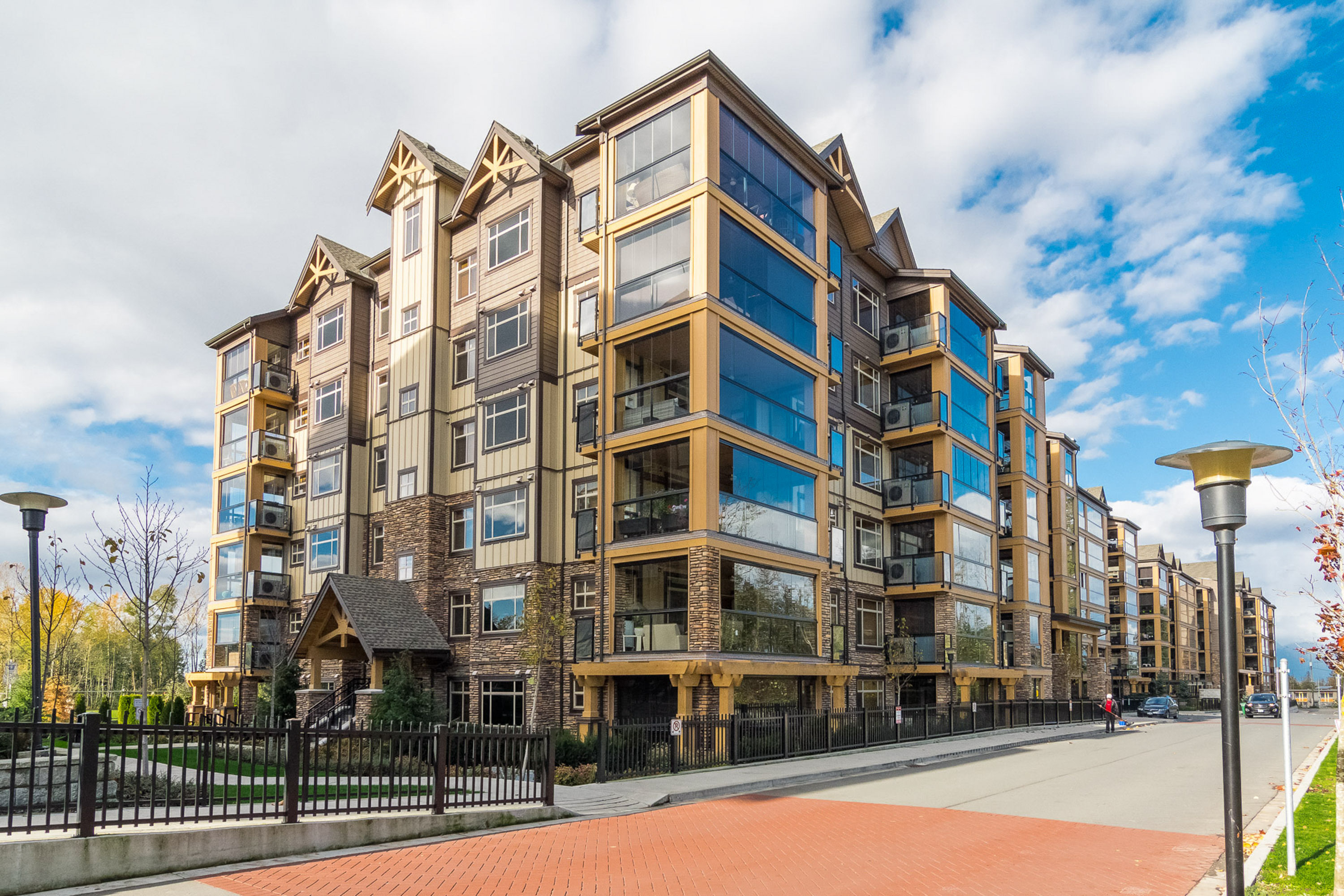 423A - 8157 207 Street, Langley