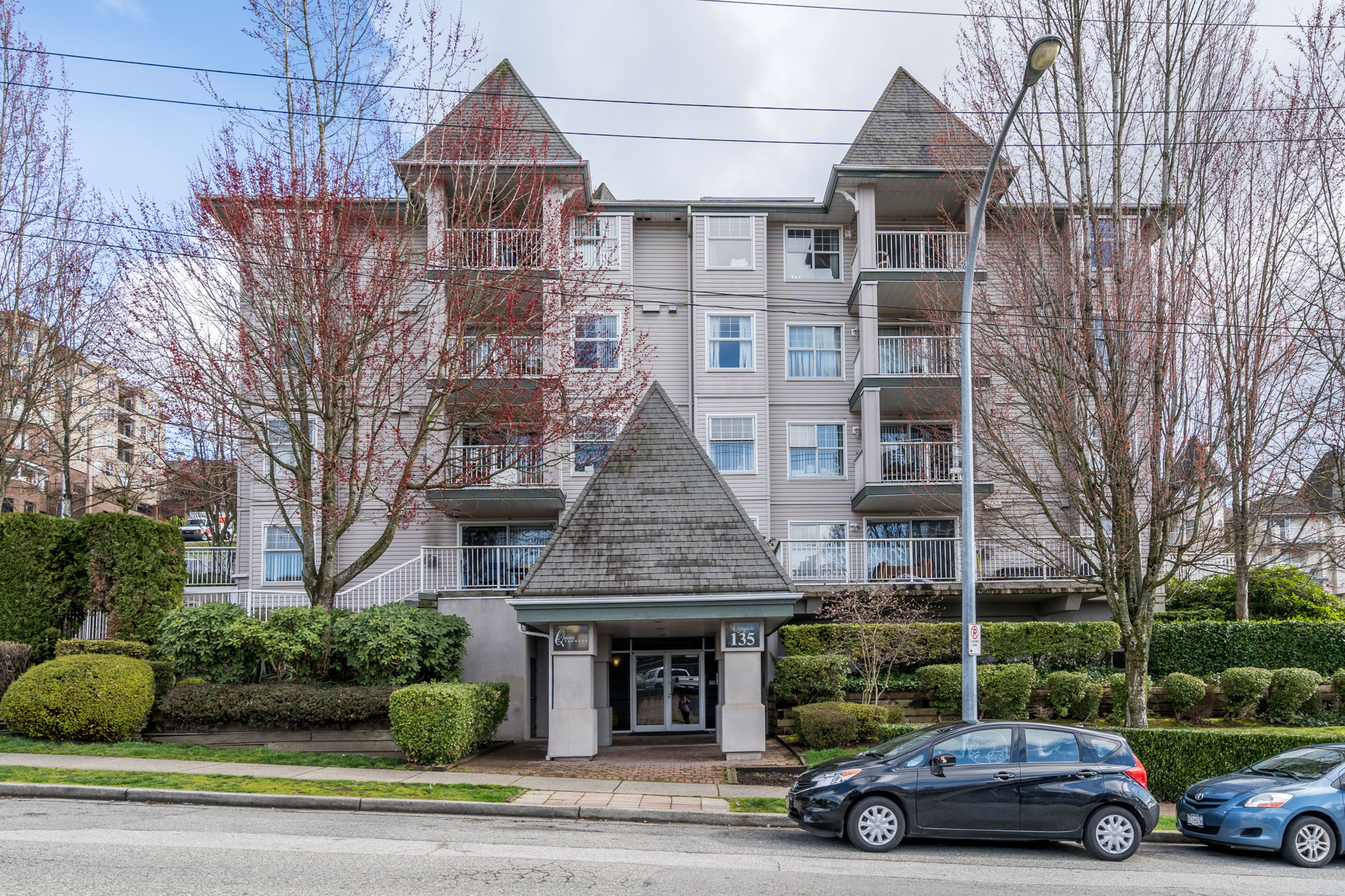 208 - 135 Eleventh Street, New Westminster