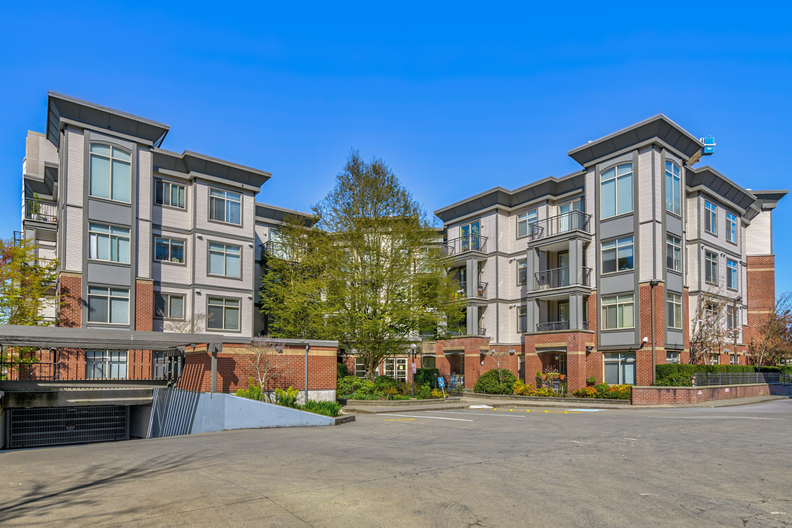 309 - 10499 University Drive, Surrey