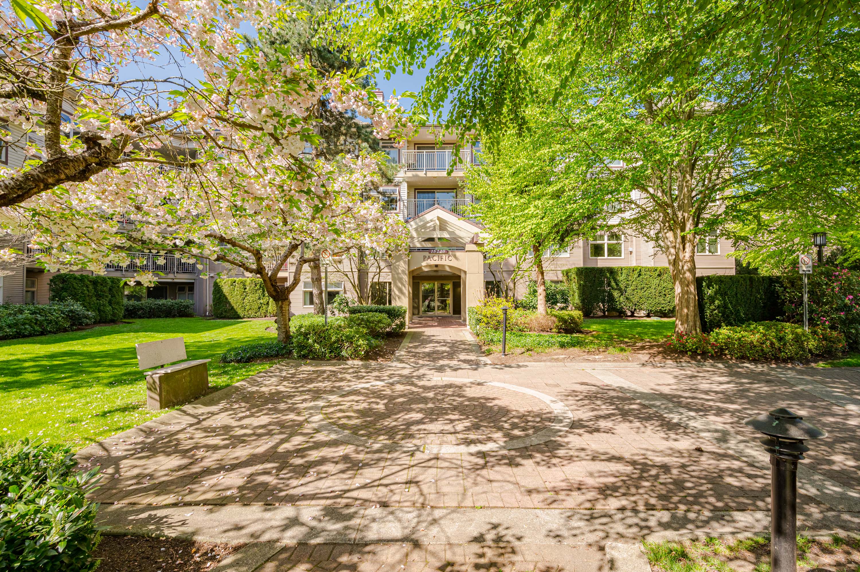 410 - 15220 Guildford Drive, Surrey