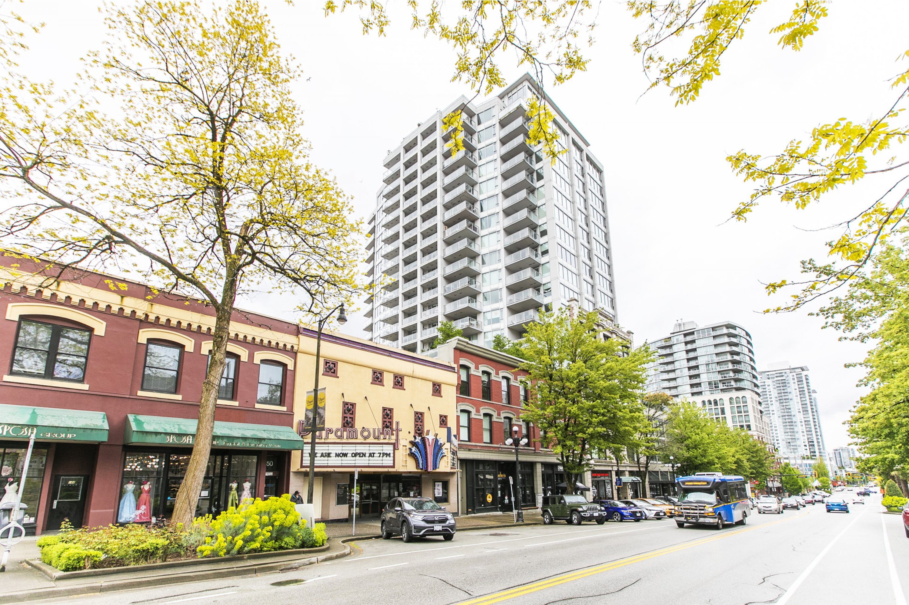 1906 - 668 Columbia Street, New Westminster