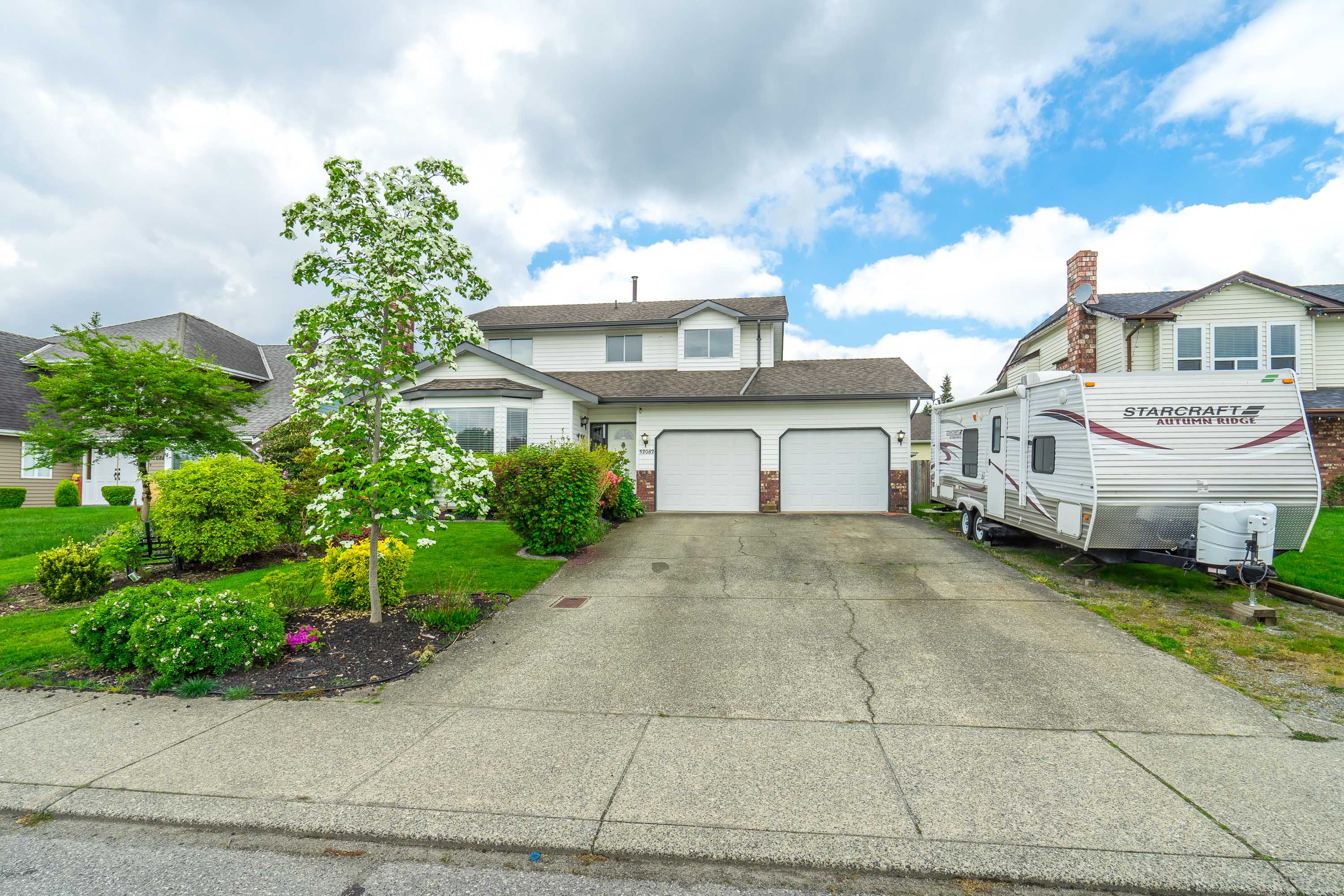 32082 Ashcroft Drive, Abbotsford MLS R2576295 Cotala Cross Media