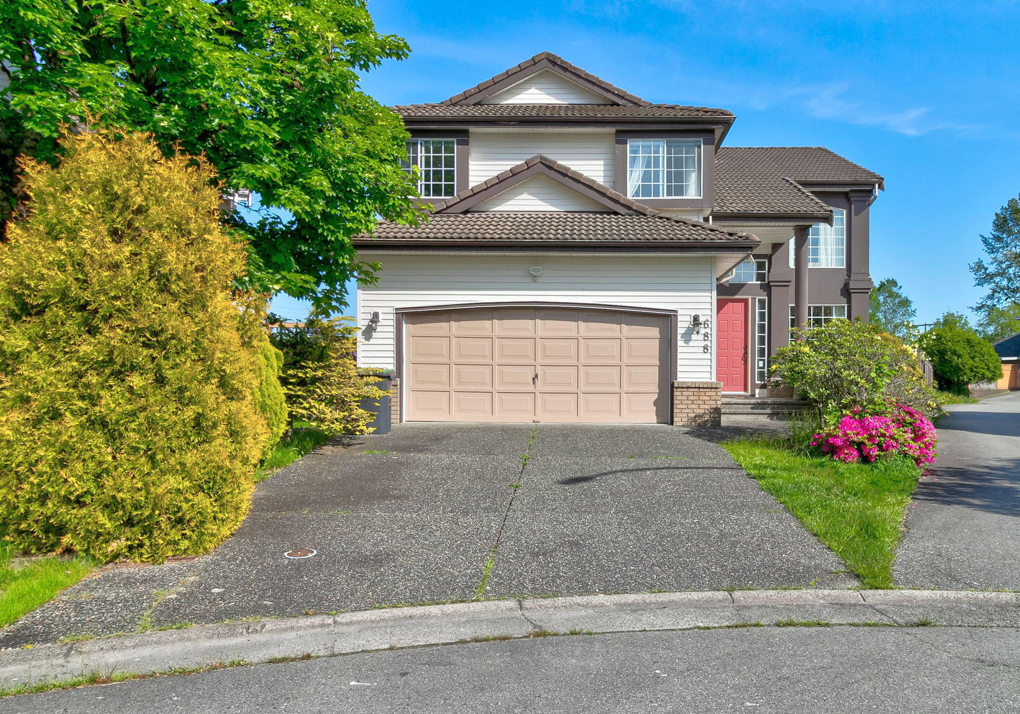 688 Omineca Place, Port Coquitlam