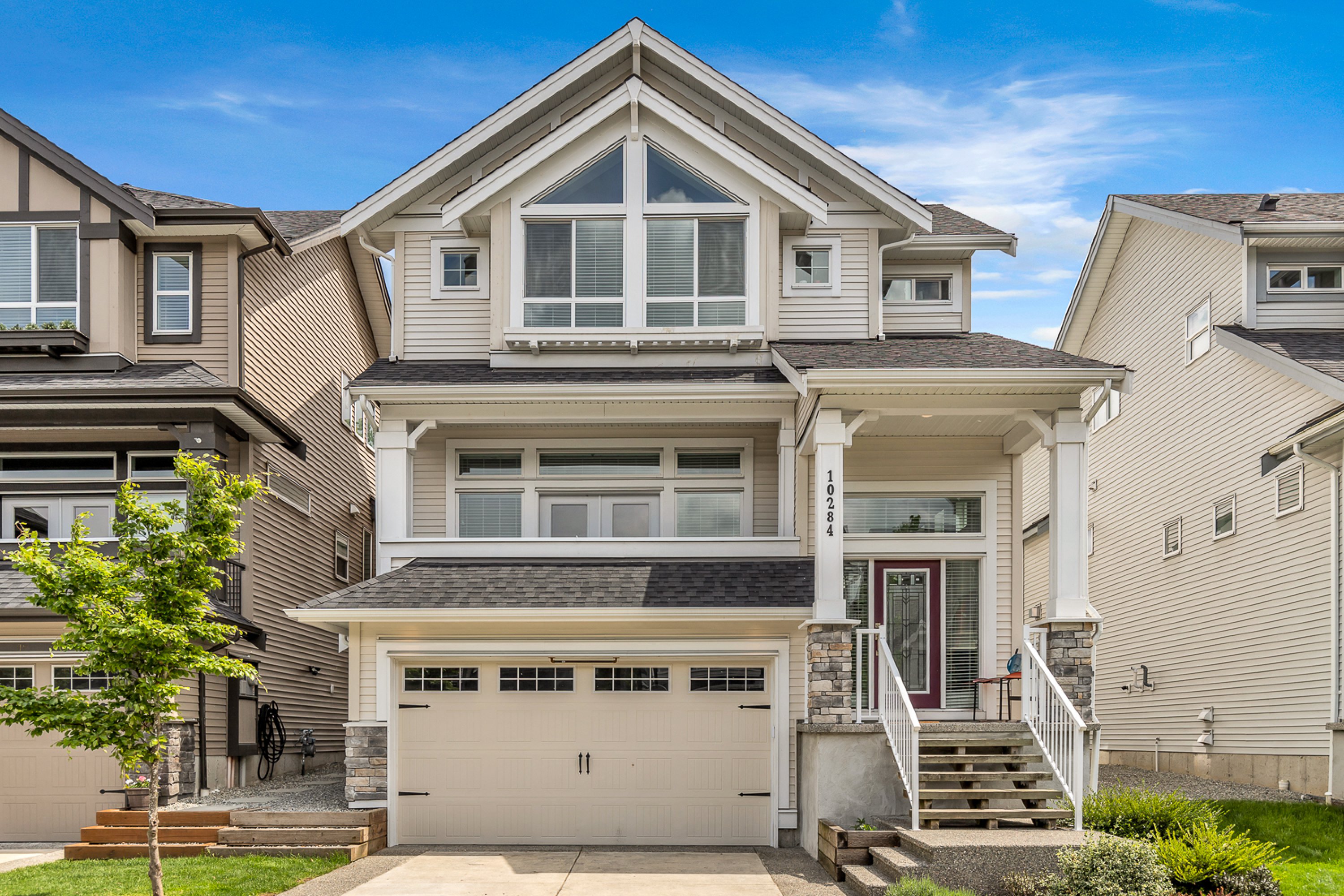 10284 Wynnyk Way, Maple Ridge
