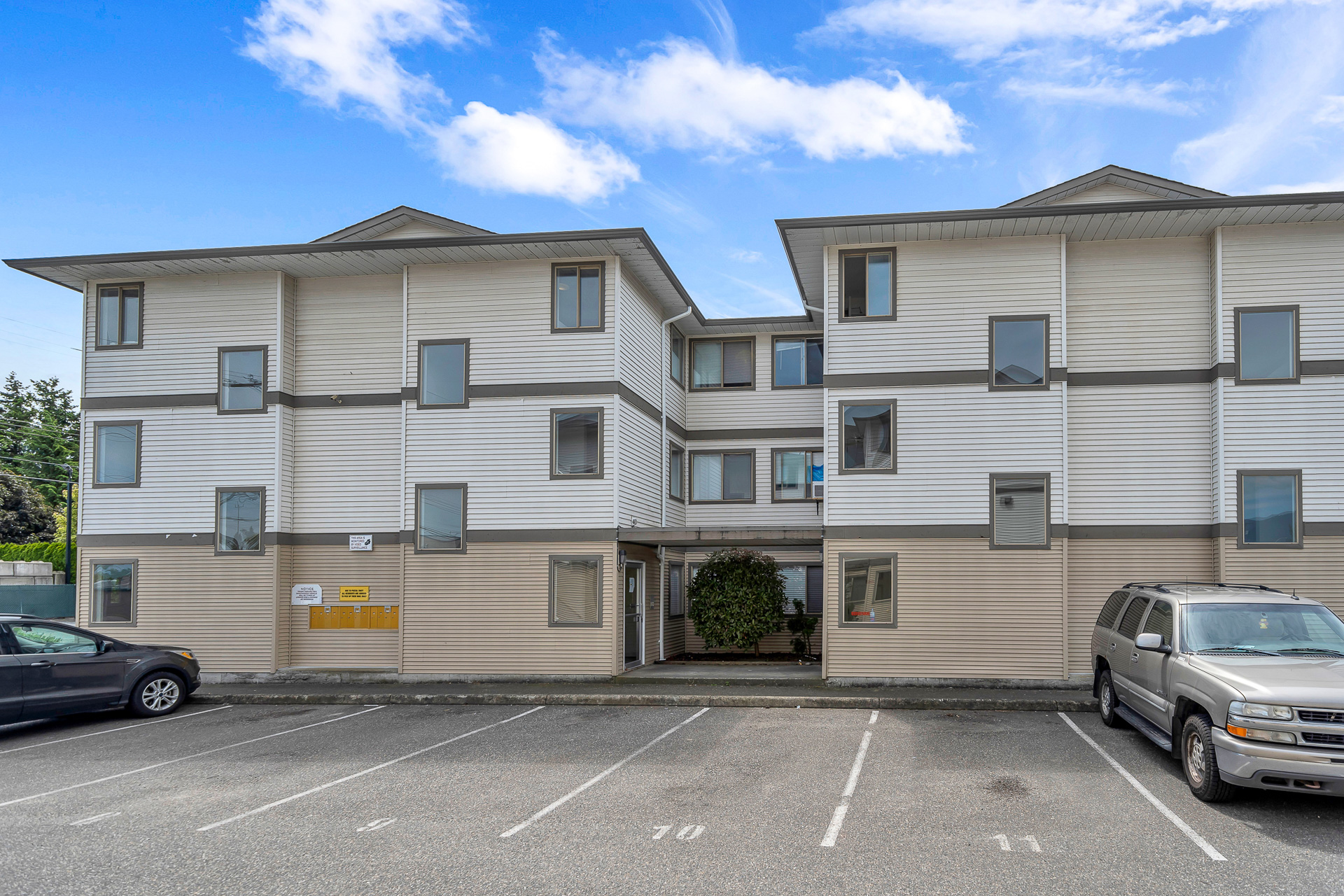 207 - 7435 Shaw Avenue, Chilliwack