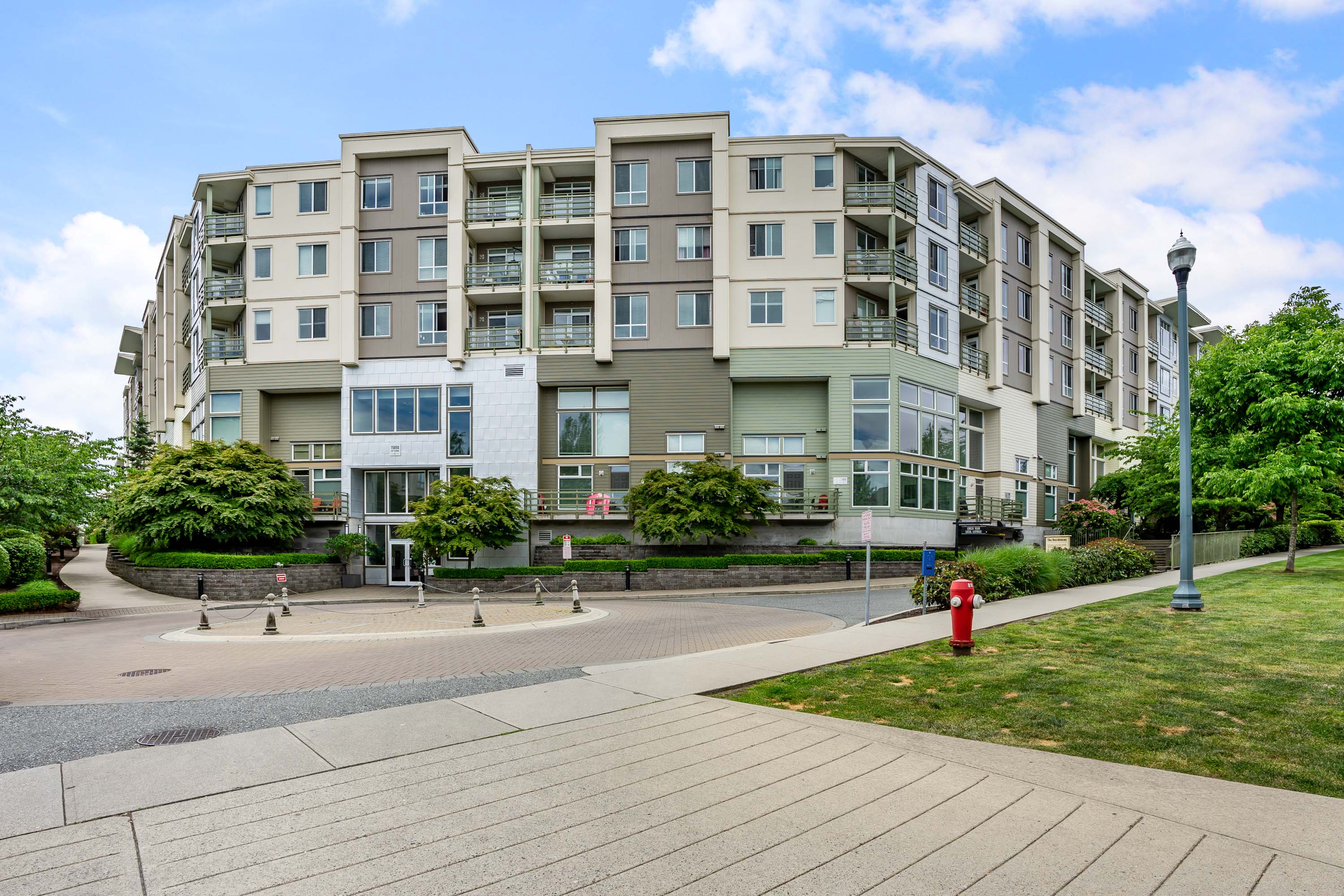 209 - 15850 26 Avenue, Surrey