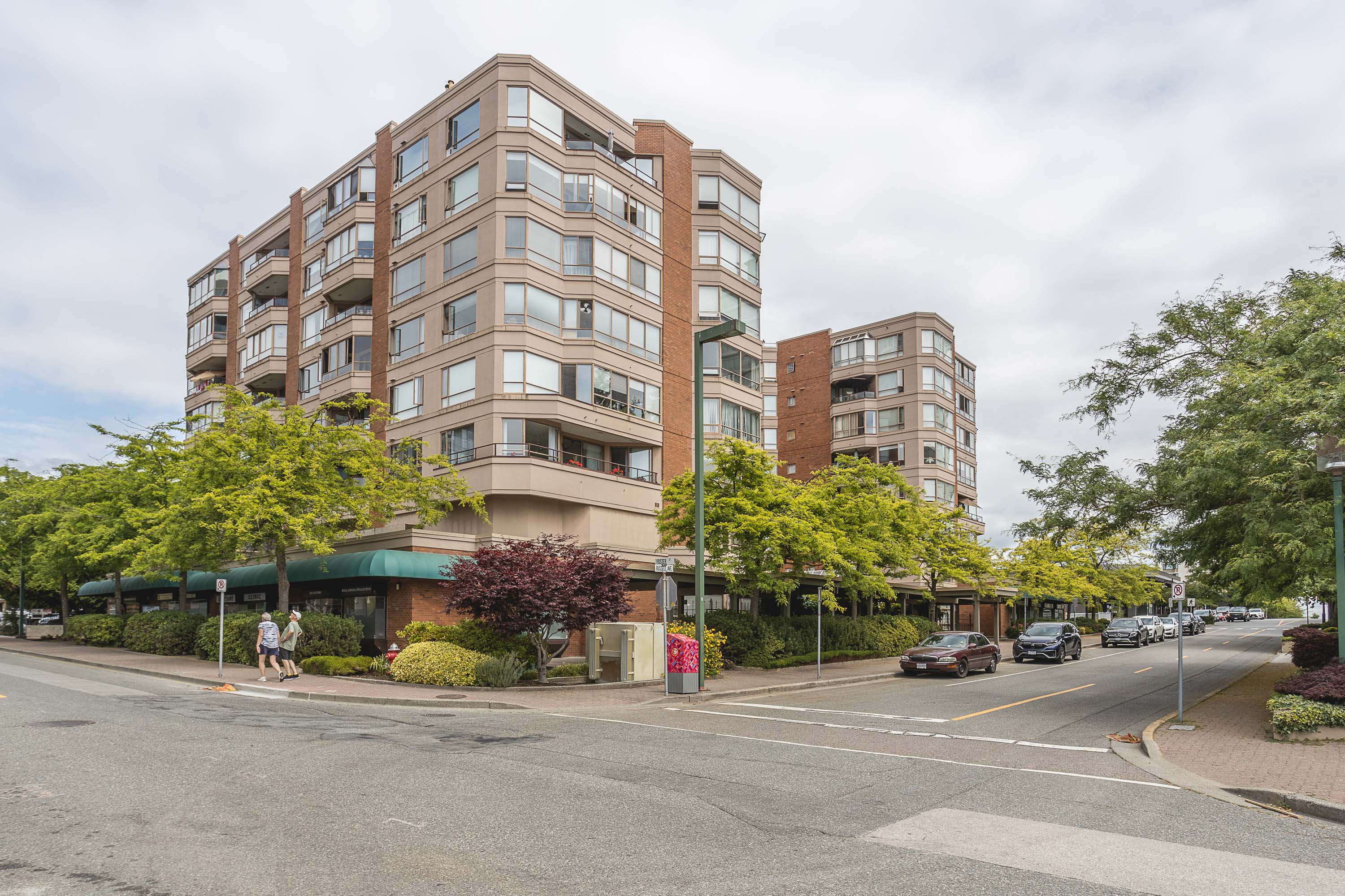 502 - 15111 Russell Avenue, White Rock