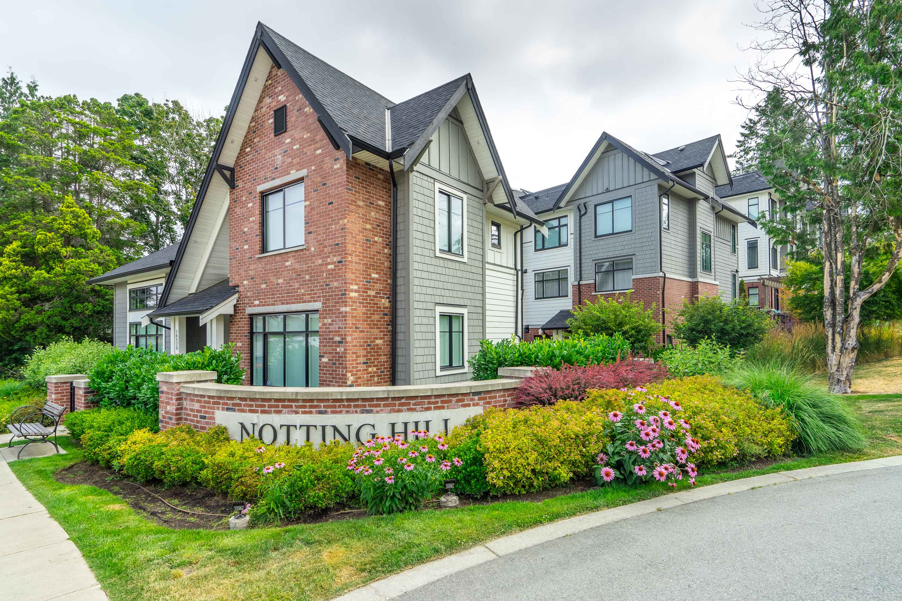 209 - 16528 24A Avenue, South Surrey