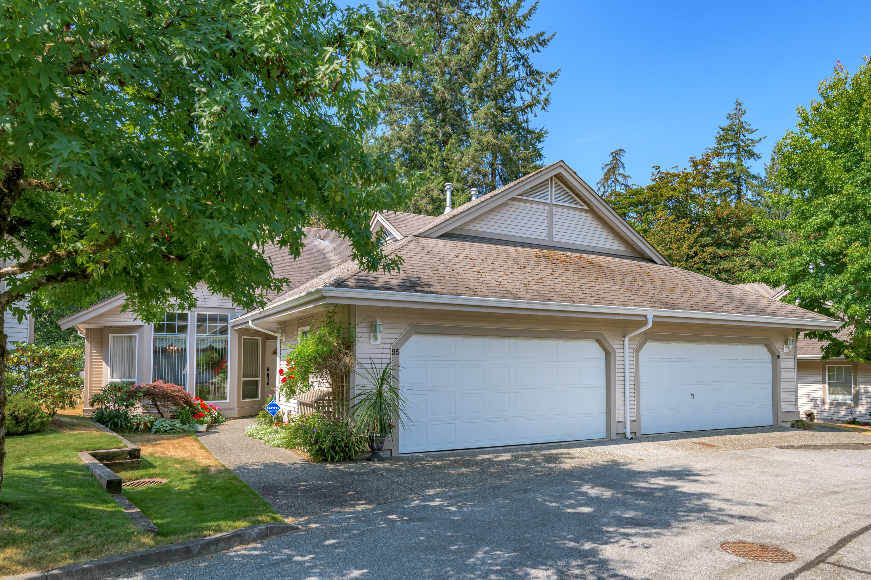 95 - 9025 216 Street, Langley