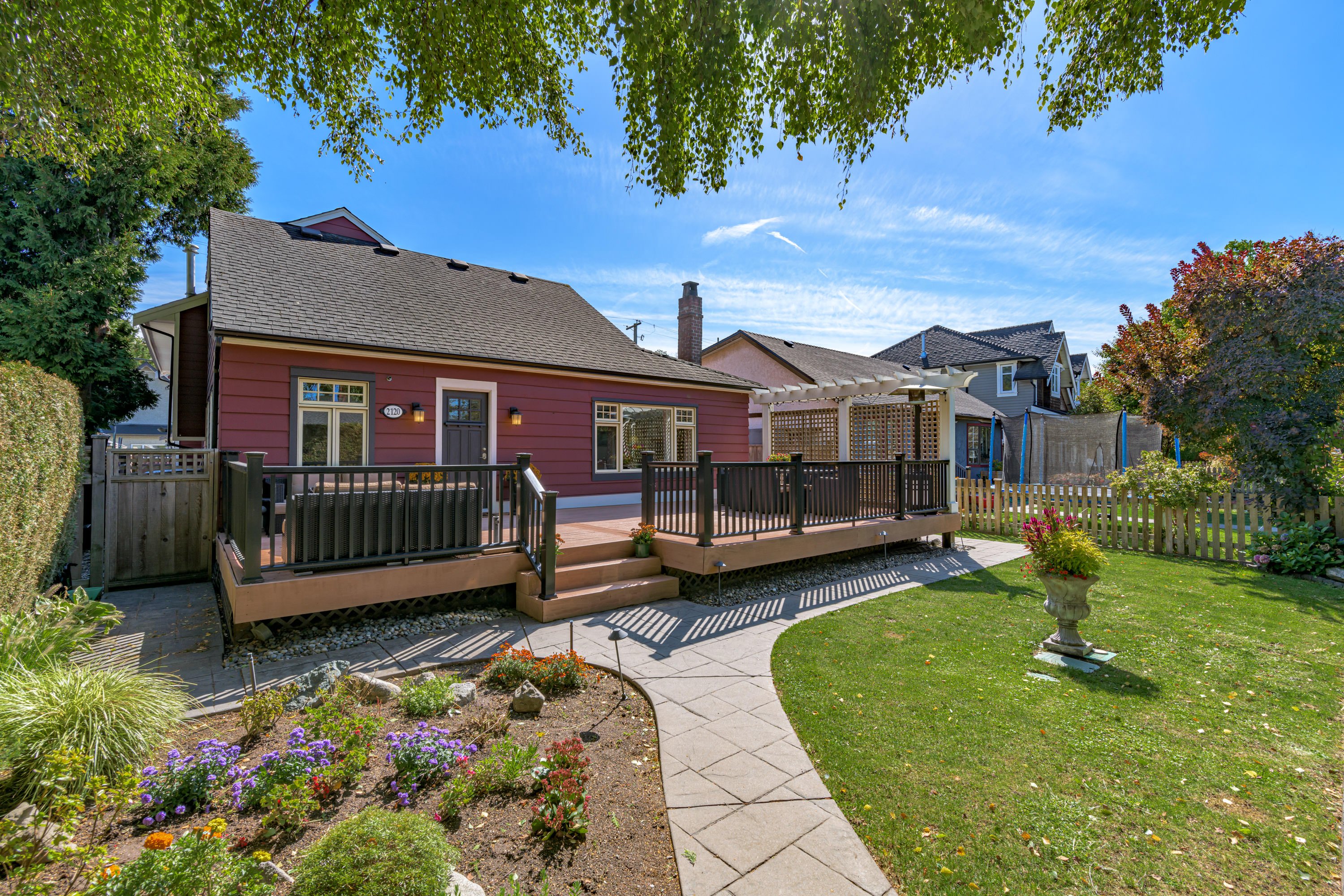2120 Douglas Crescent, Richmond